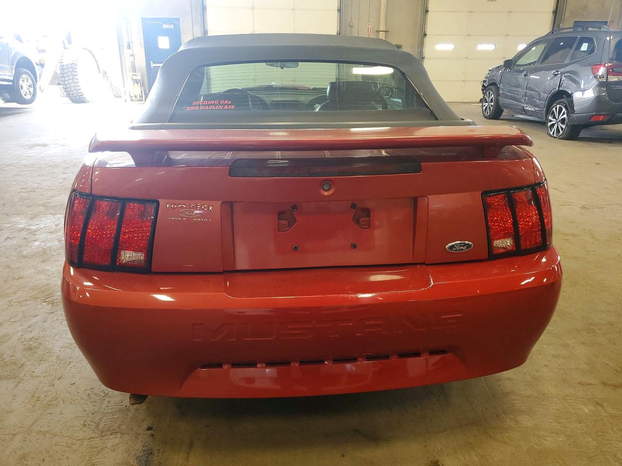 2002 Ford Mustang Red vin: 1FAFP44442F227174