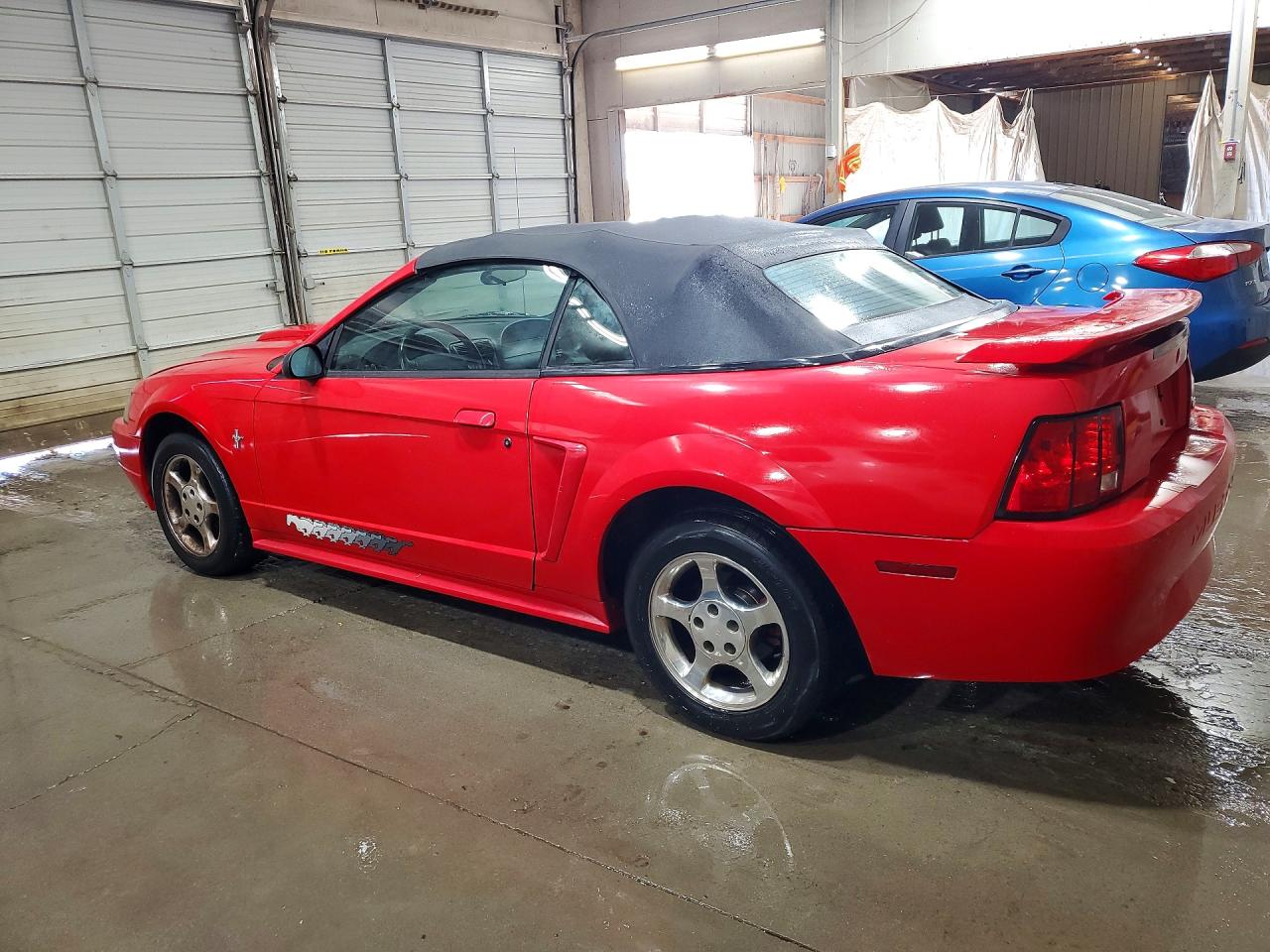 2002 Ford Mustang Red vin: 1FAFP44442F231421