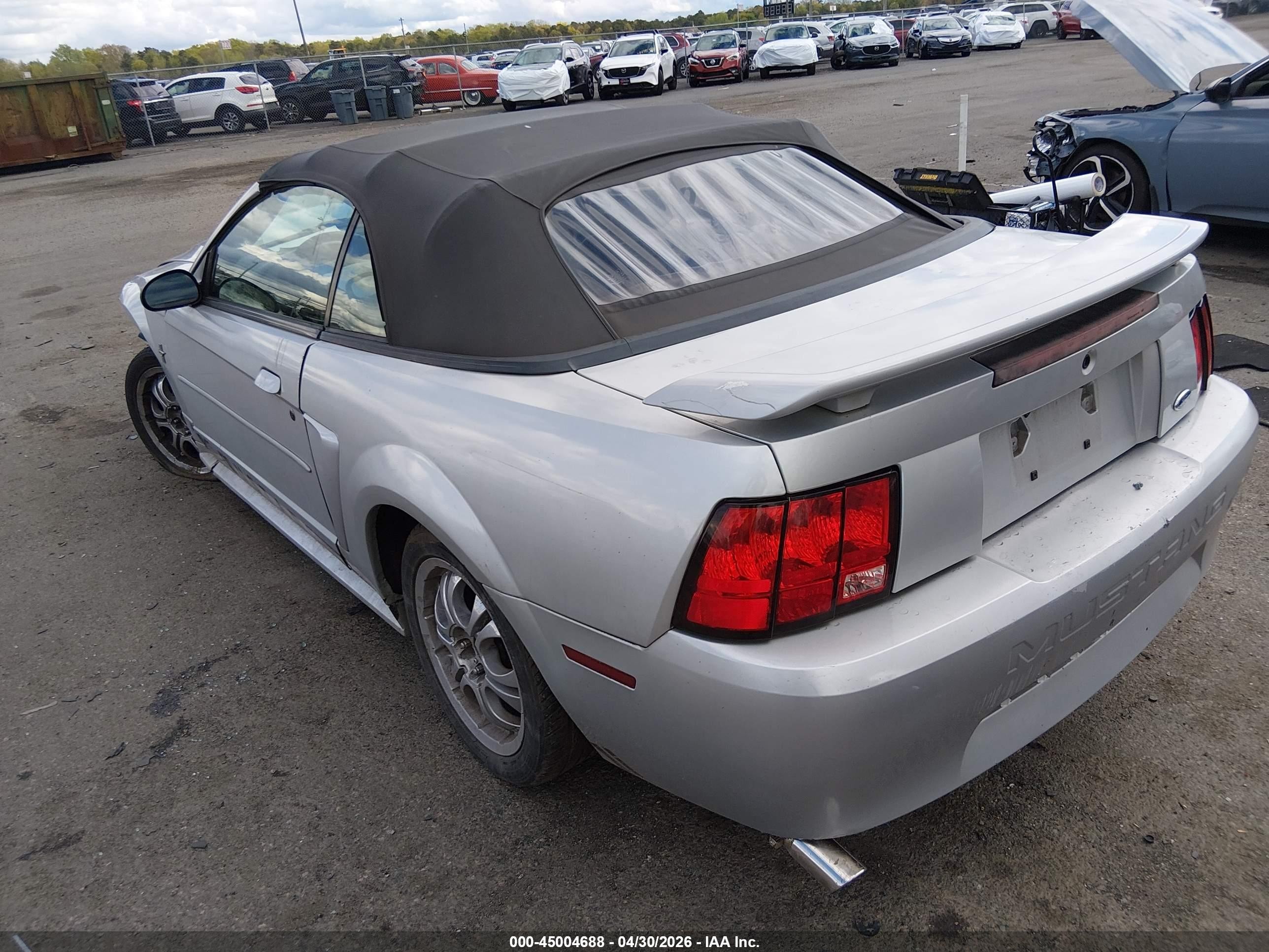 2003 Ford Mustang   Silver vin: 1FAFP44443F350278