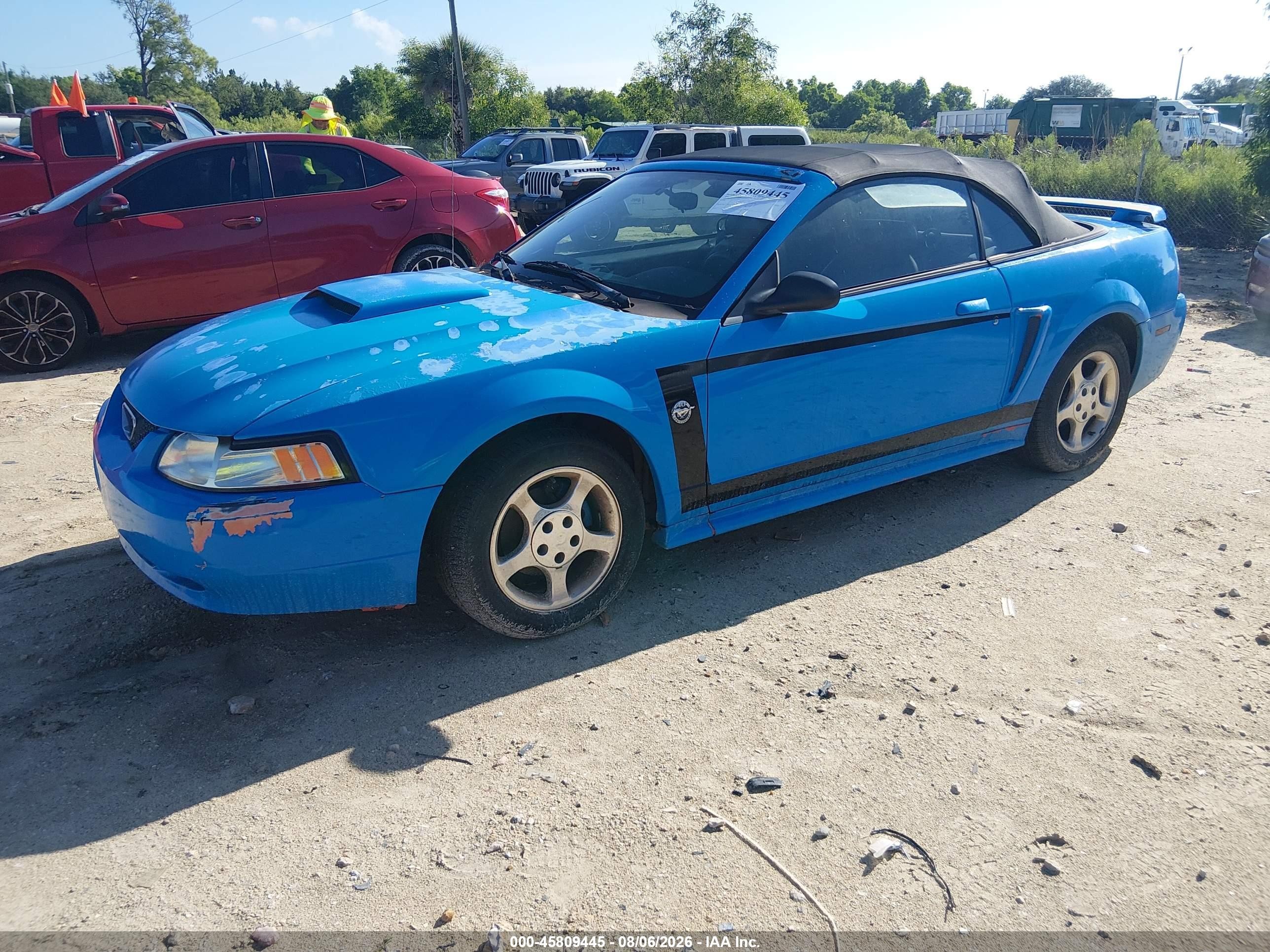 2004 Ford Mustang   Blue vin: 1FAFP44444F120063