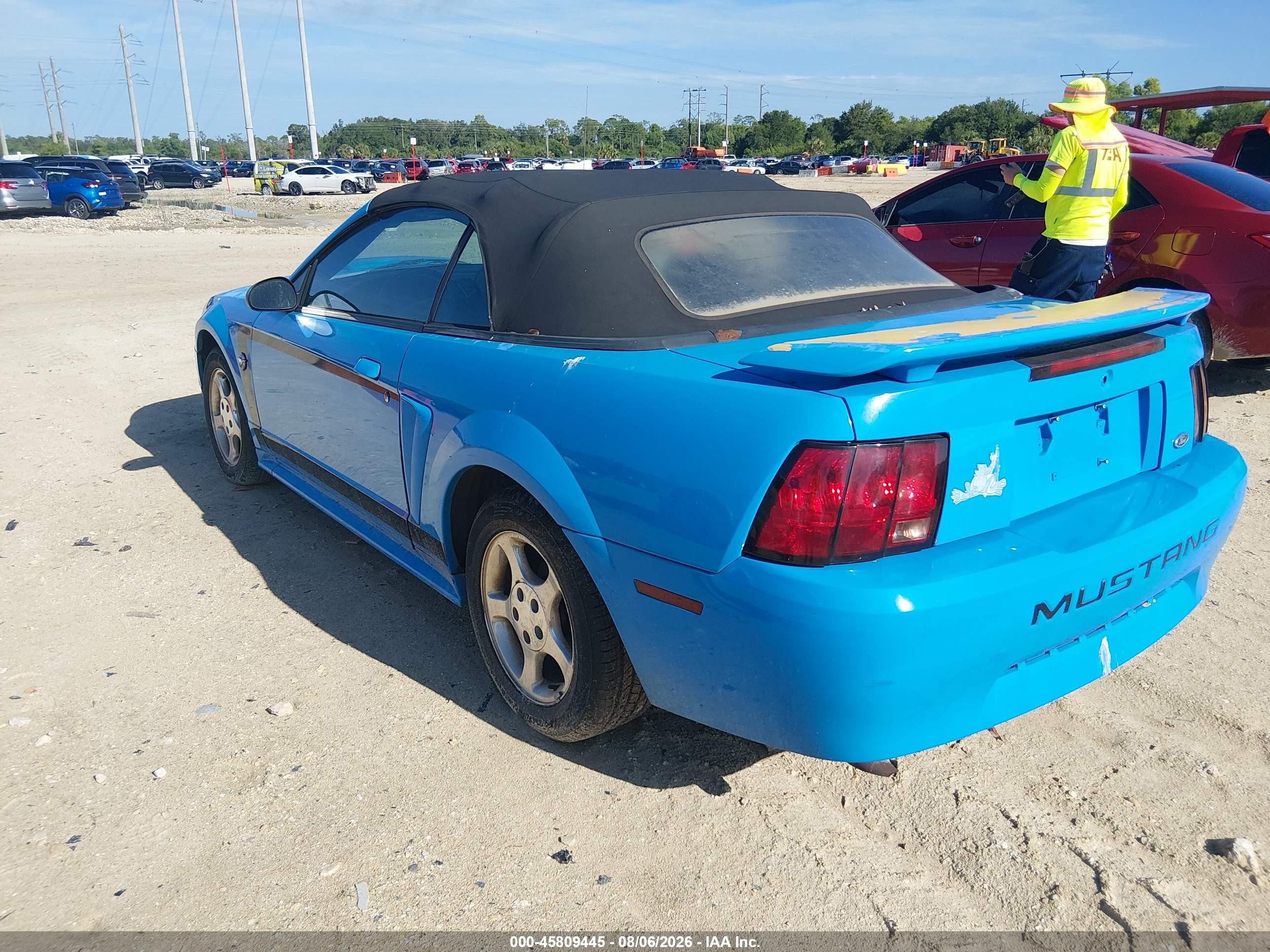 2004 Ford Mustang   Blue vin: 1FAFP44444F120063