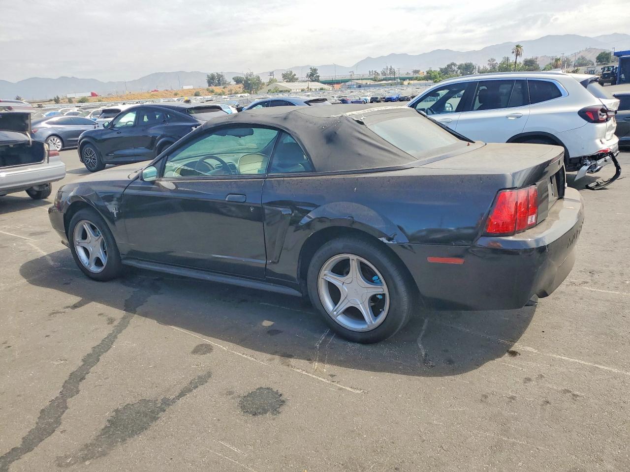2000 Ford Mustang Black vin: 1FAFP4444YF192886