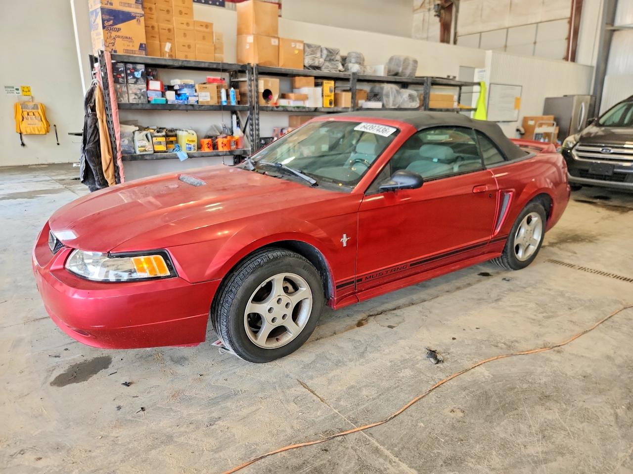 2000 Ford Mustang Красный vin: 1FAFP4444YF255209