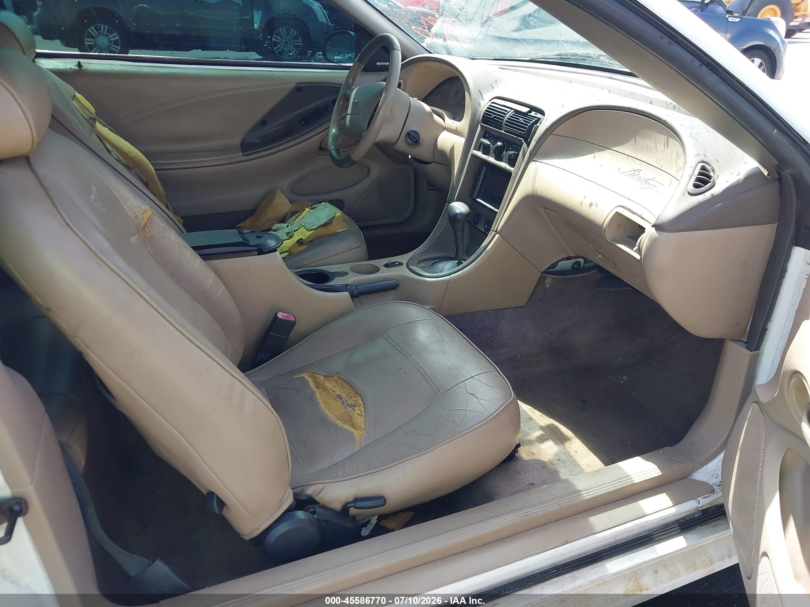 2003 Ford Mustang   White vin: 1FAFP44453F319489