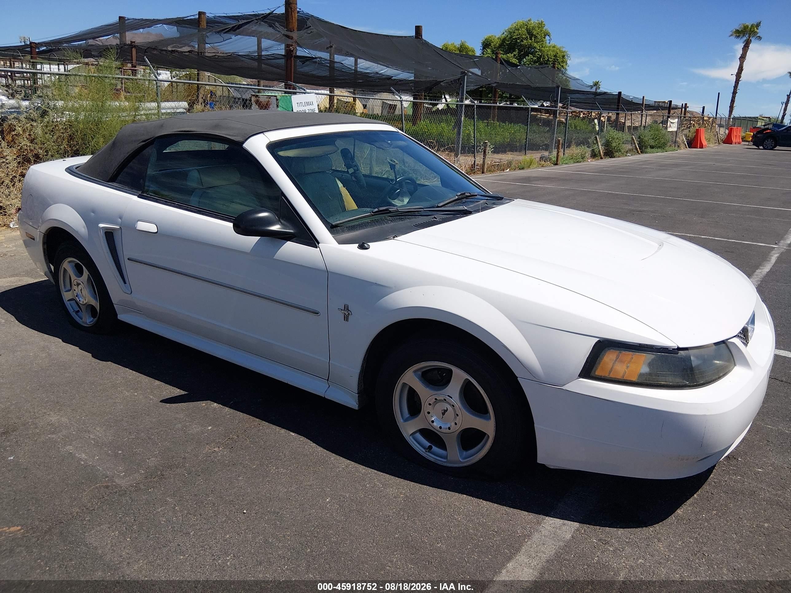 2003 Ford Mustang   Белый vin: 1FAFP44453F379756