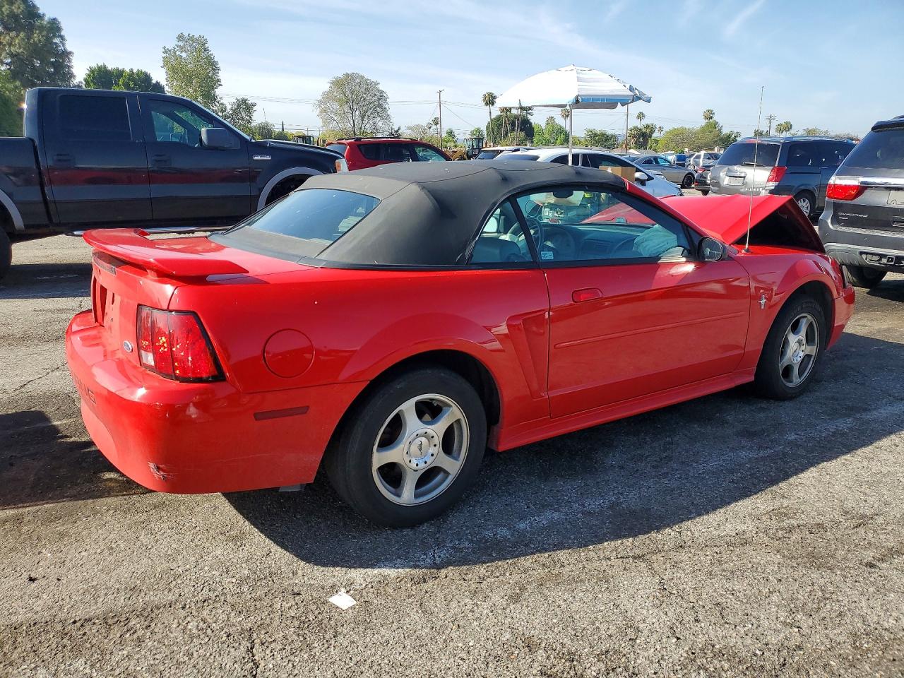 2003 Ford Mustang Red vin: 1FAFP44453F431578
