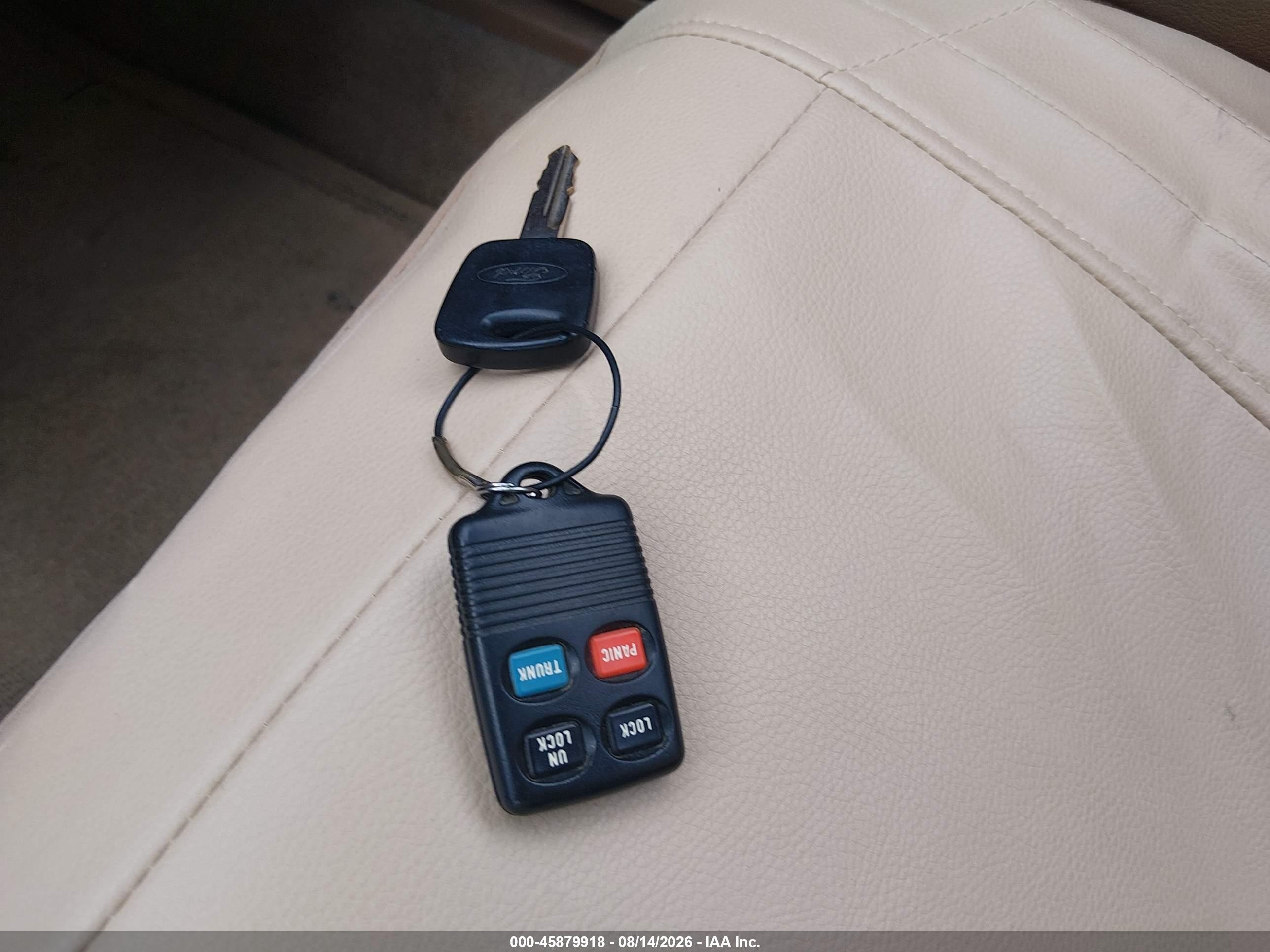 1998 Ford Mustang   Серый vin: 1FAFP4445WF226203