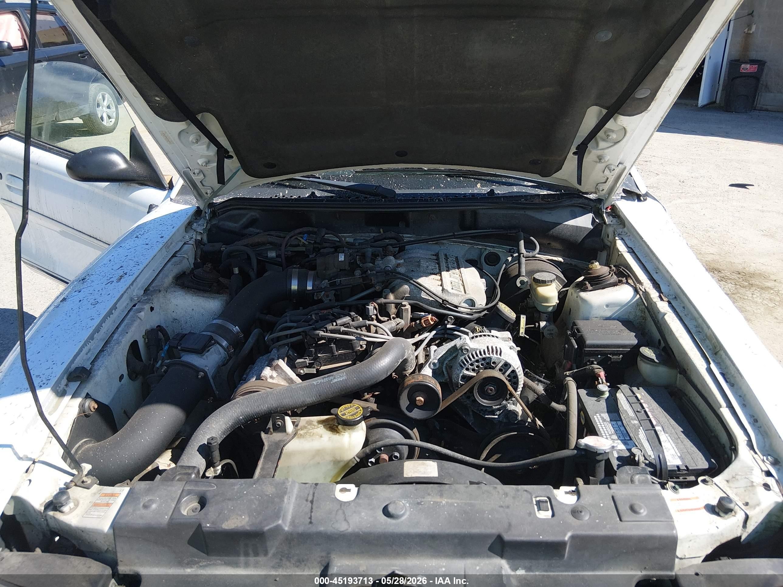 1998 Ford Mustang   White vin: 1FAFP4445WF231126