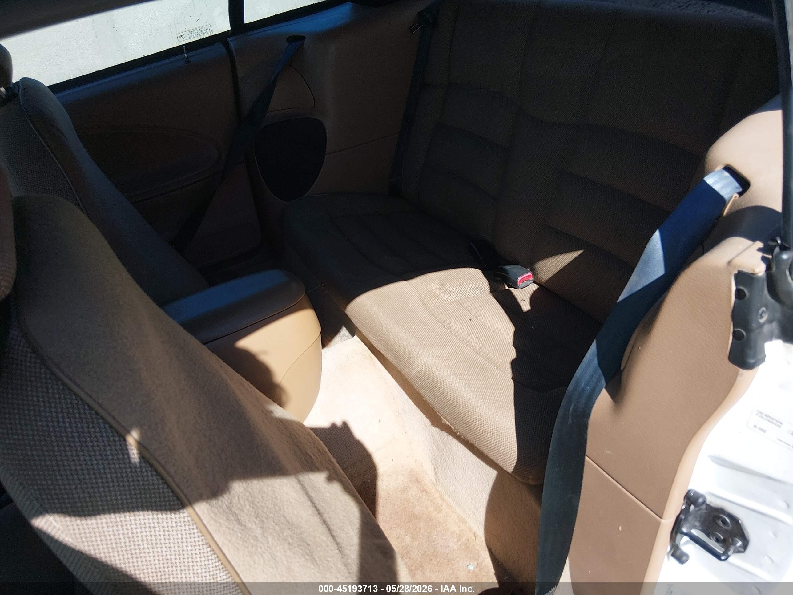 1998 Ford Mustang   White vin: 1FAFP4445WF231126