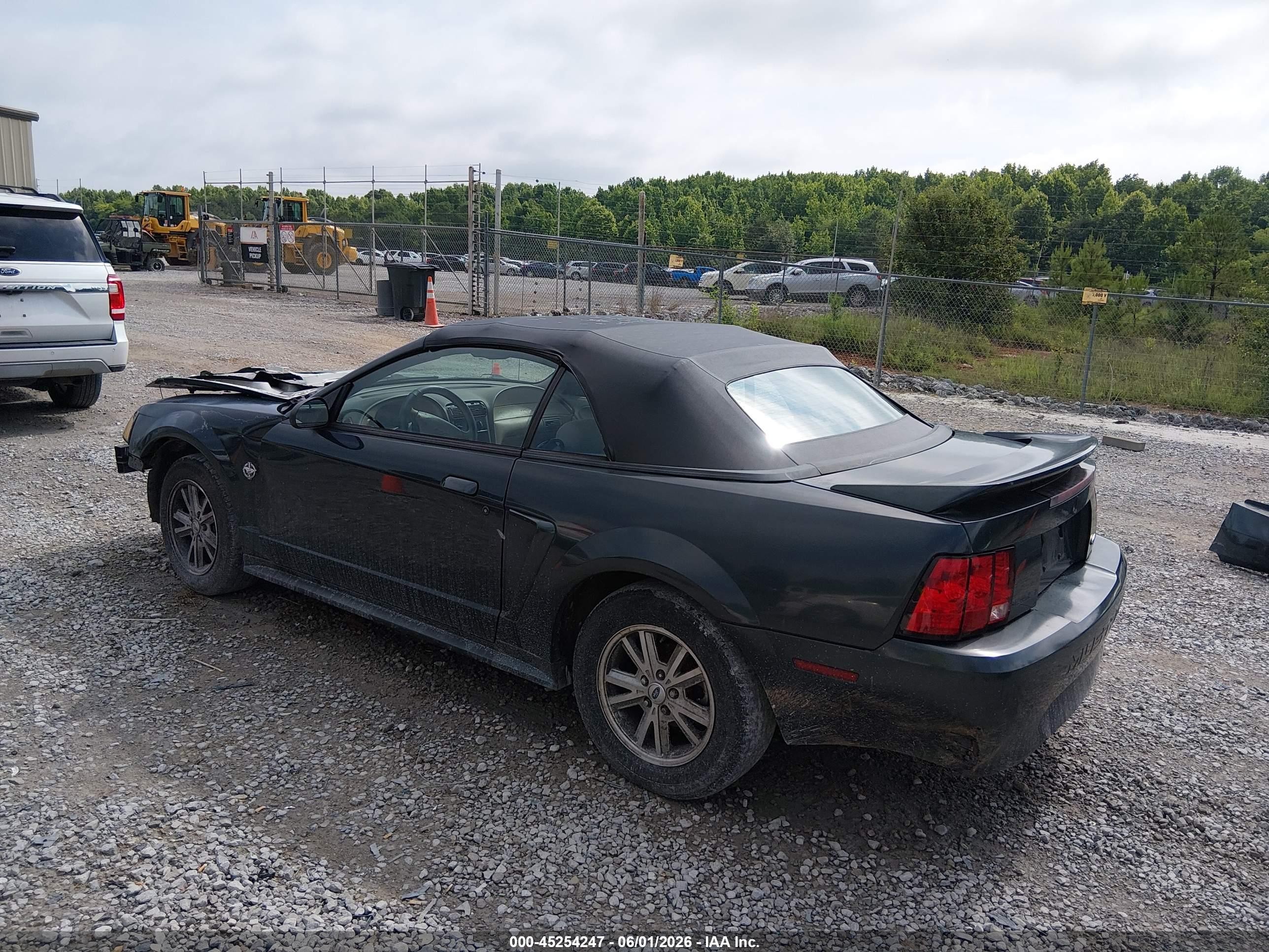 1999 Ford Mustang   Green vin: 1FAFP4445XF145316