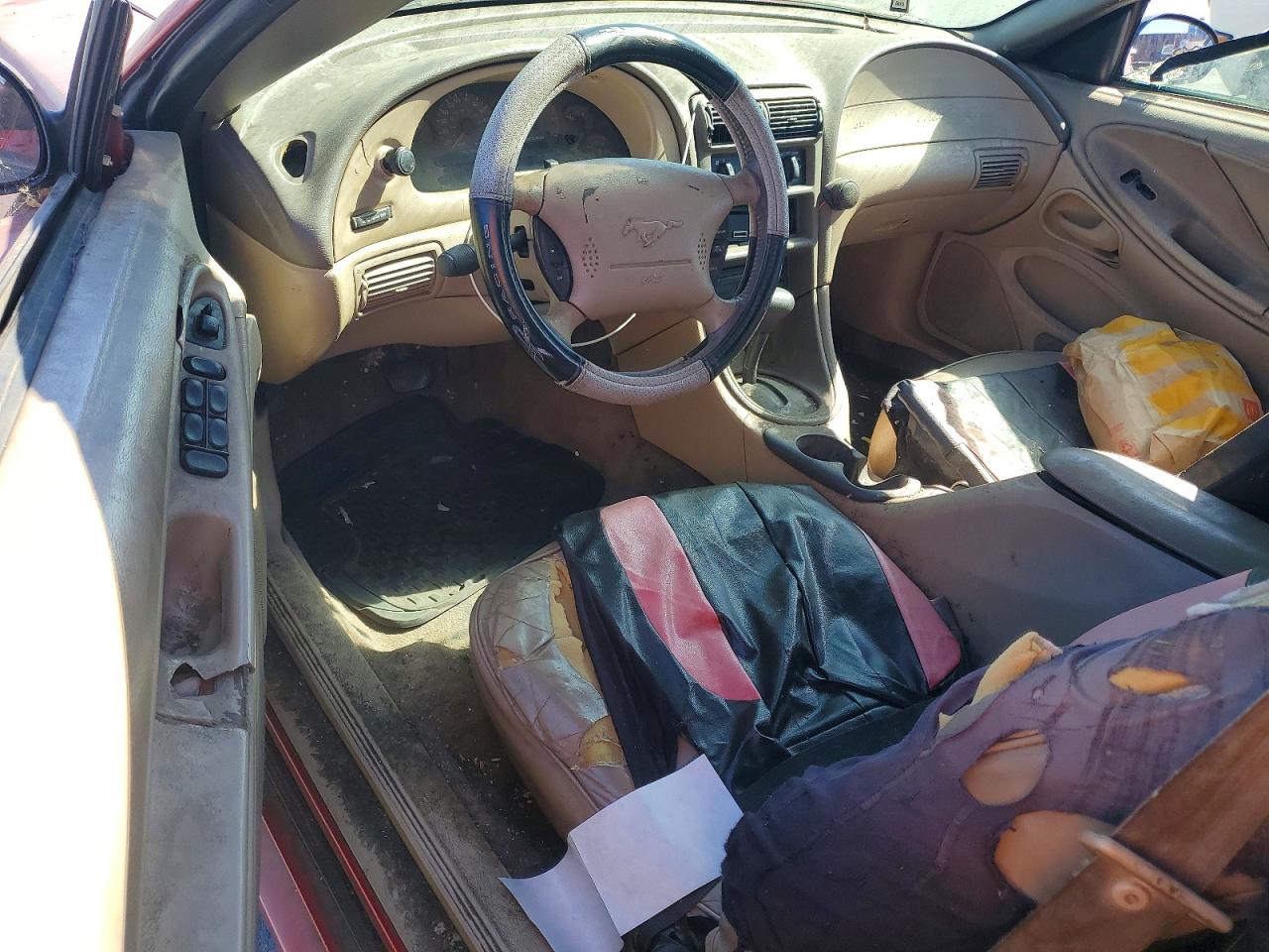 2000 Ford Mustang Red vin: 1FAFP4445YF307060