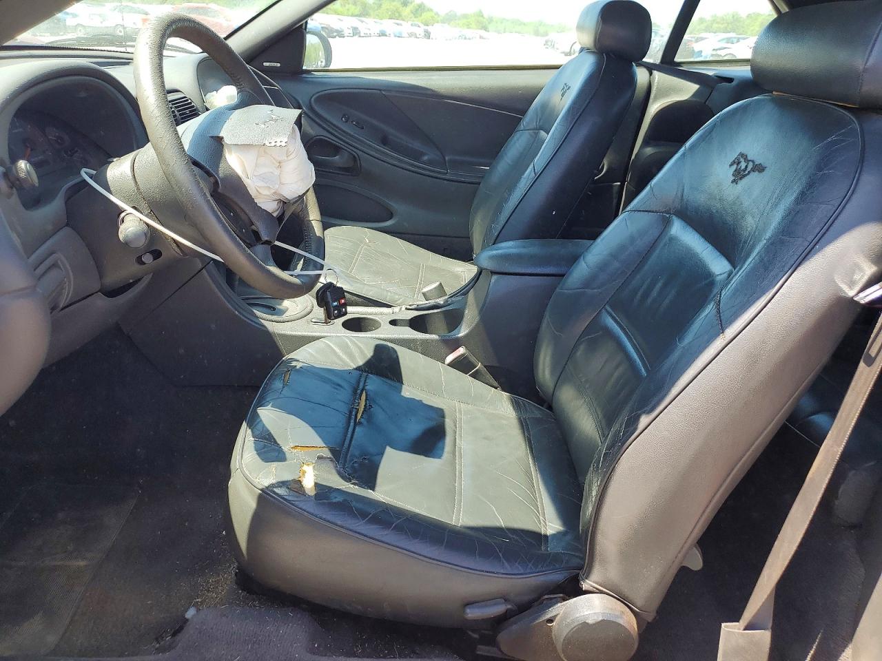 2001 Ford Mustang Maroon vin: 1FAFP44461F159426