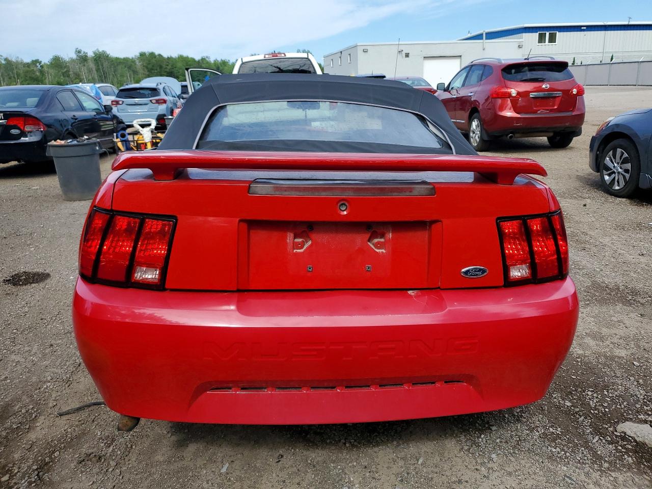 2003 Ford Mustang Red vin: 1FAFP44463F412831