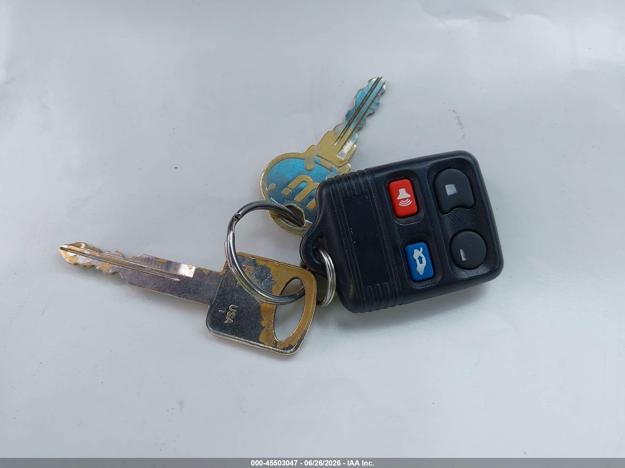 1999 Ford Mustang   Red vin: 1FAFP4446XF144711