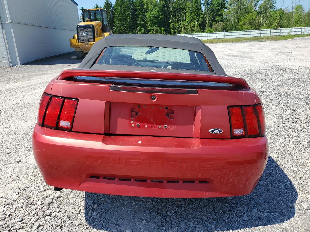 2000 Ford Mustang V6 Convertible Red vin: 1FAFP4446YF223037