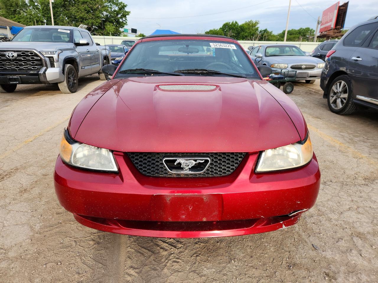 2002 Ford Mustang Burgundy vin: 1FAFP44472F109362