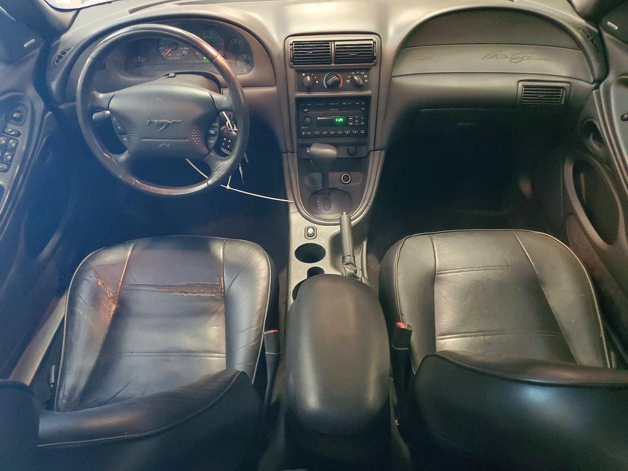 2002 Ford Mustang Red vin: 1FAFP44472F133063