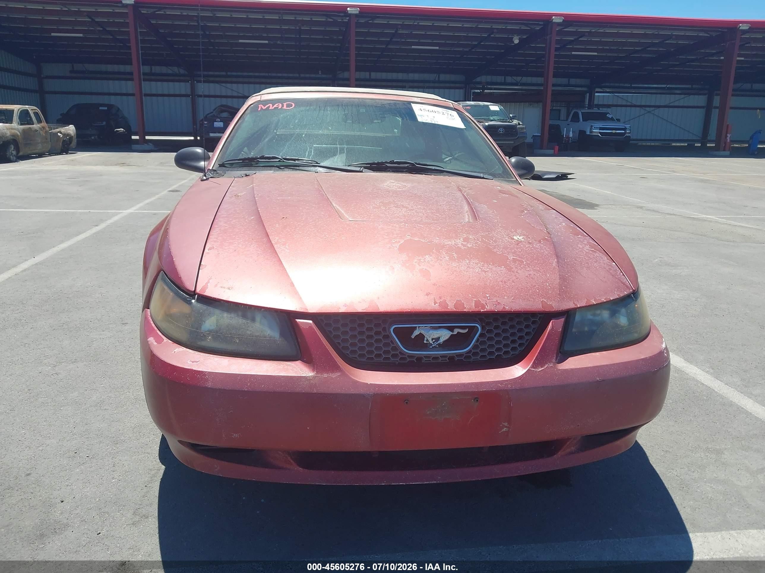 2003 Ford Mustang   Red vin: 1FAFP44473F386143