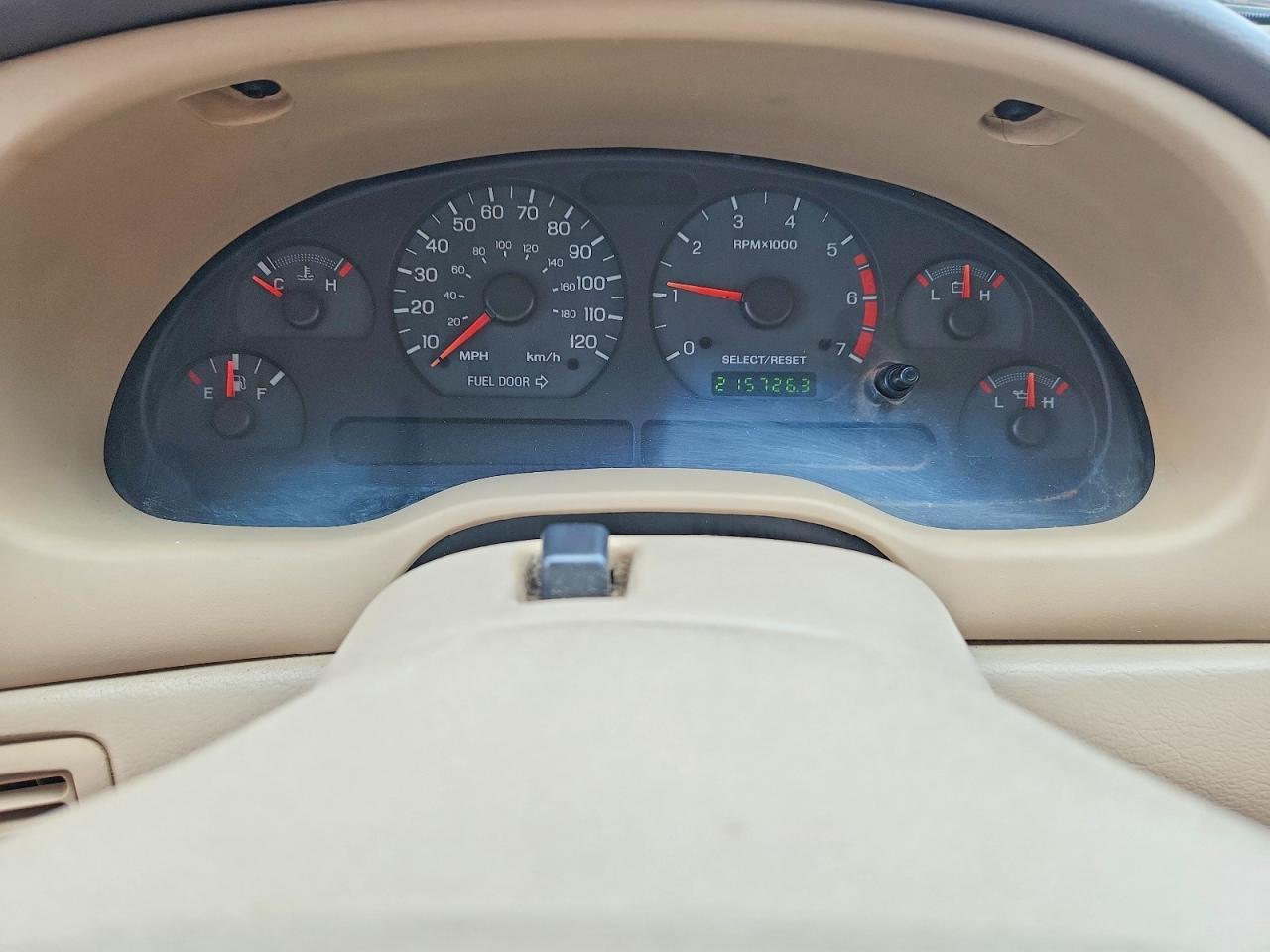 2003 Ford Mustang Белый vin: 1FAFP44473F431873