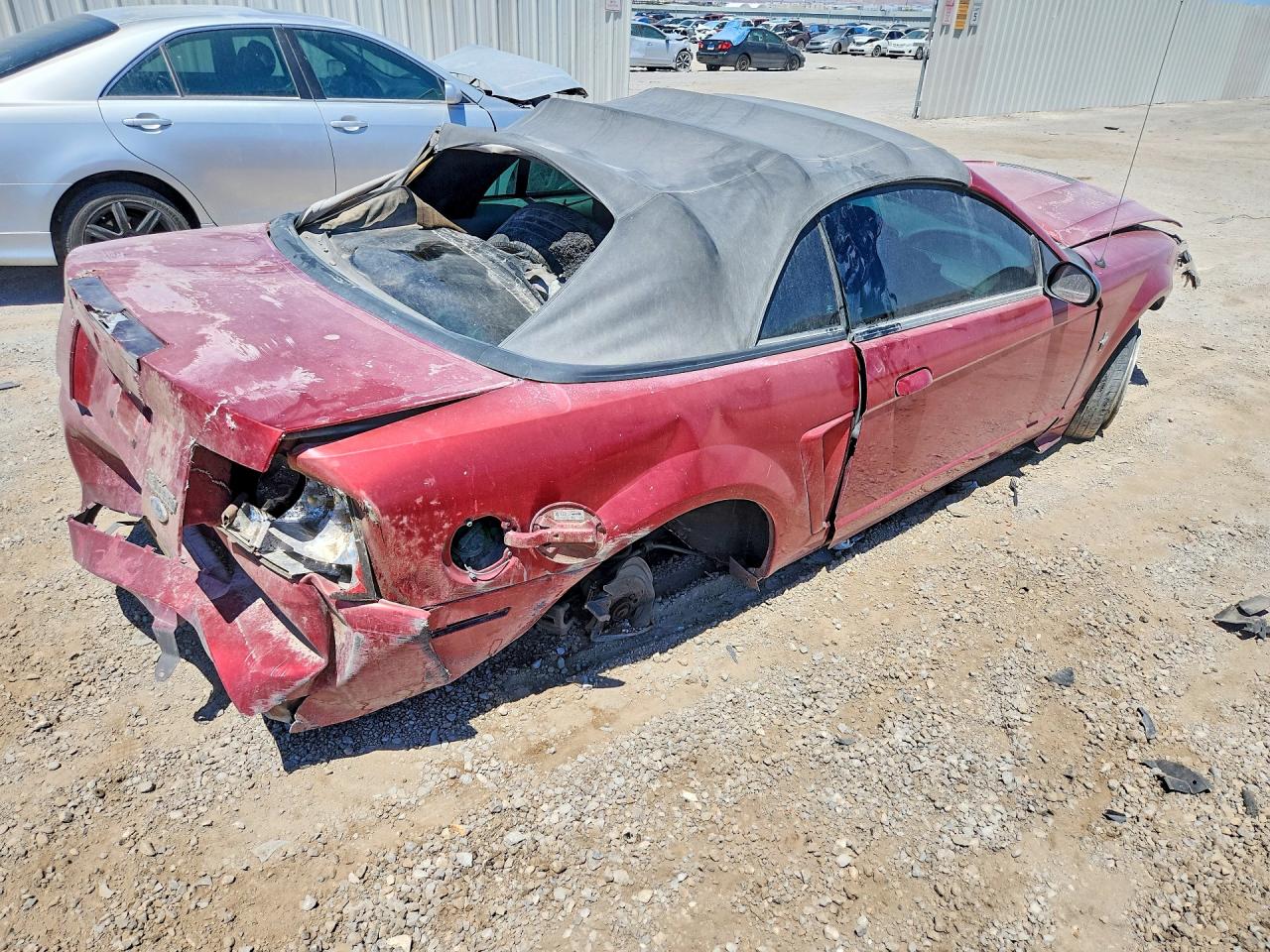 2003 Ford Mustang Red vin: 1FAFP44473F444364