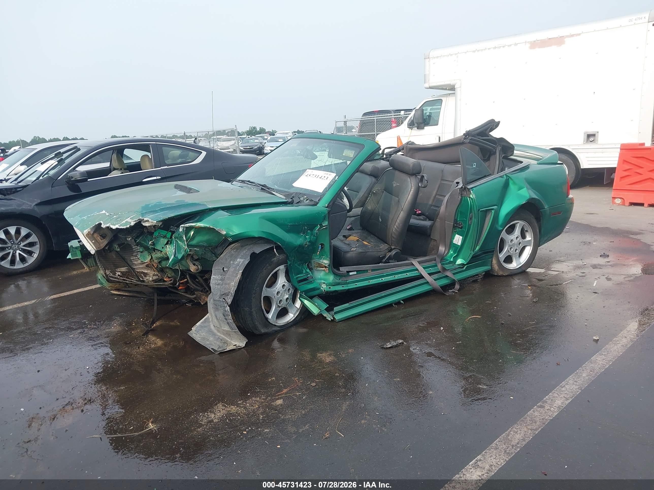 2000 Ford Mustang   Green vin: 1FAFP4447YF168811