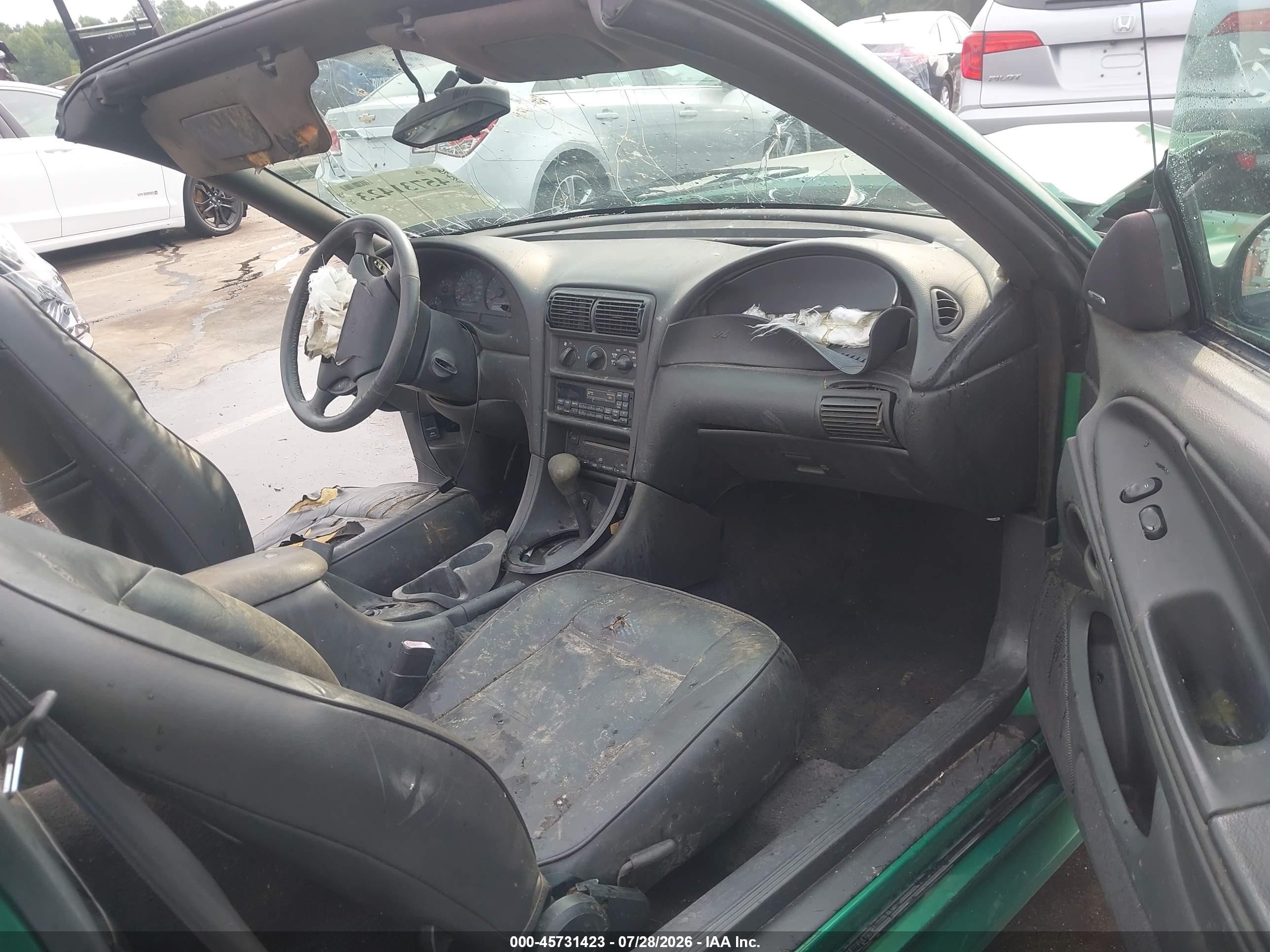 2000 Ford Mustang   Green vin: 1FAFP4447YF168811