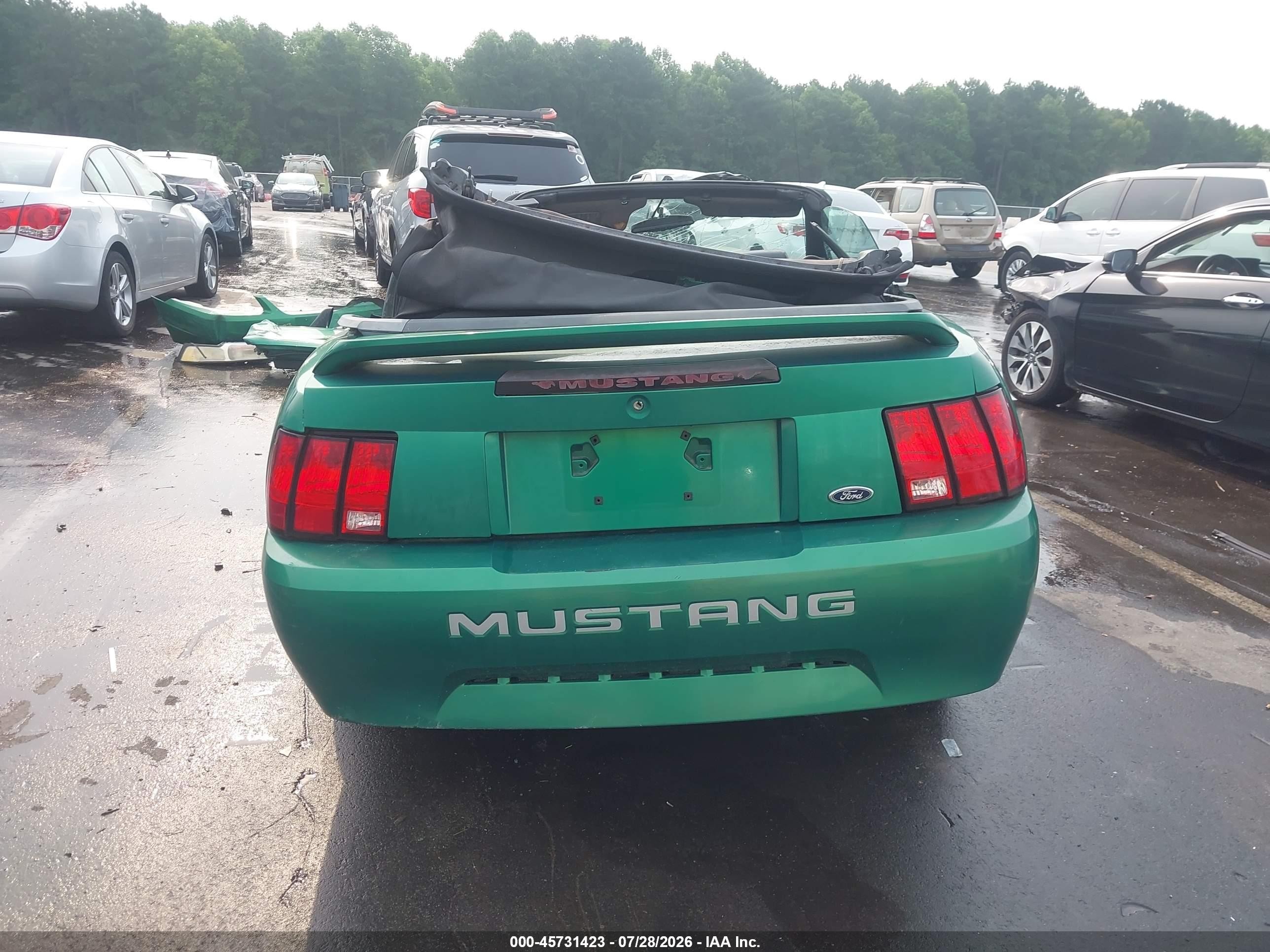 2000 Ford Mustang   Green vin: 1FAFP4447YF168811
