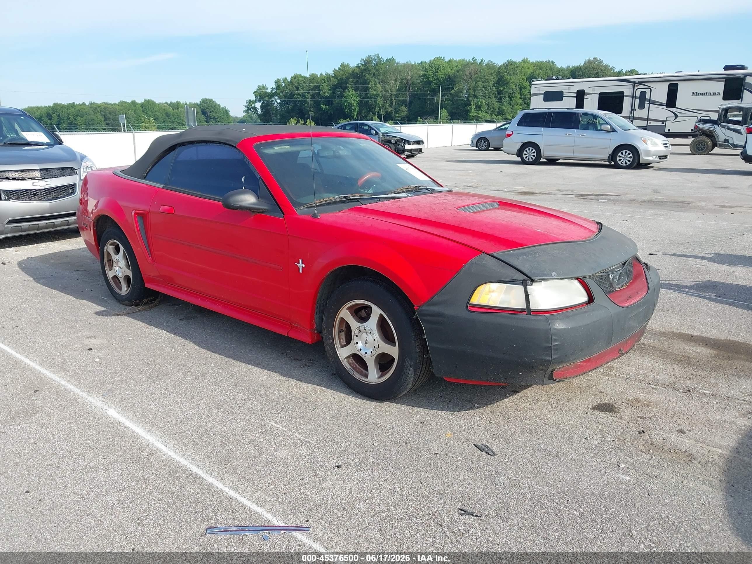 2000 Ford Mustang   Красный vin: 1FAFP4447YF261070