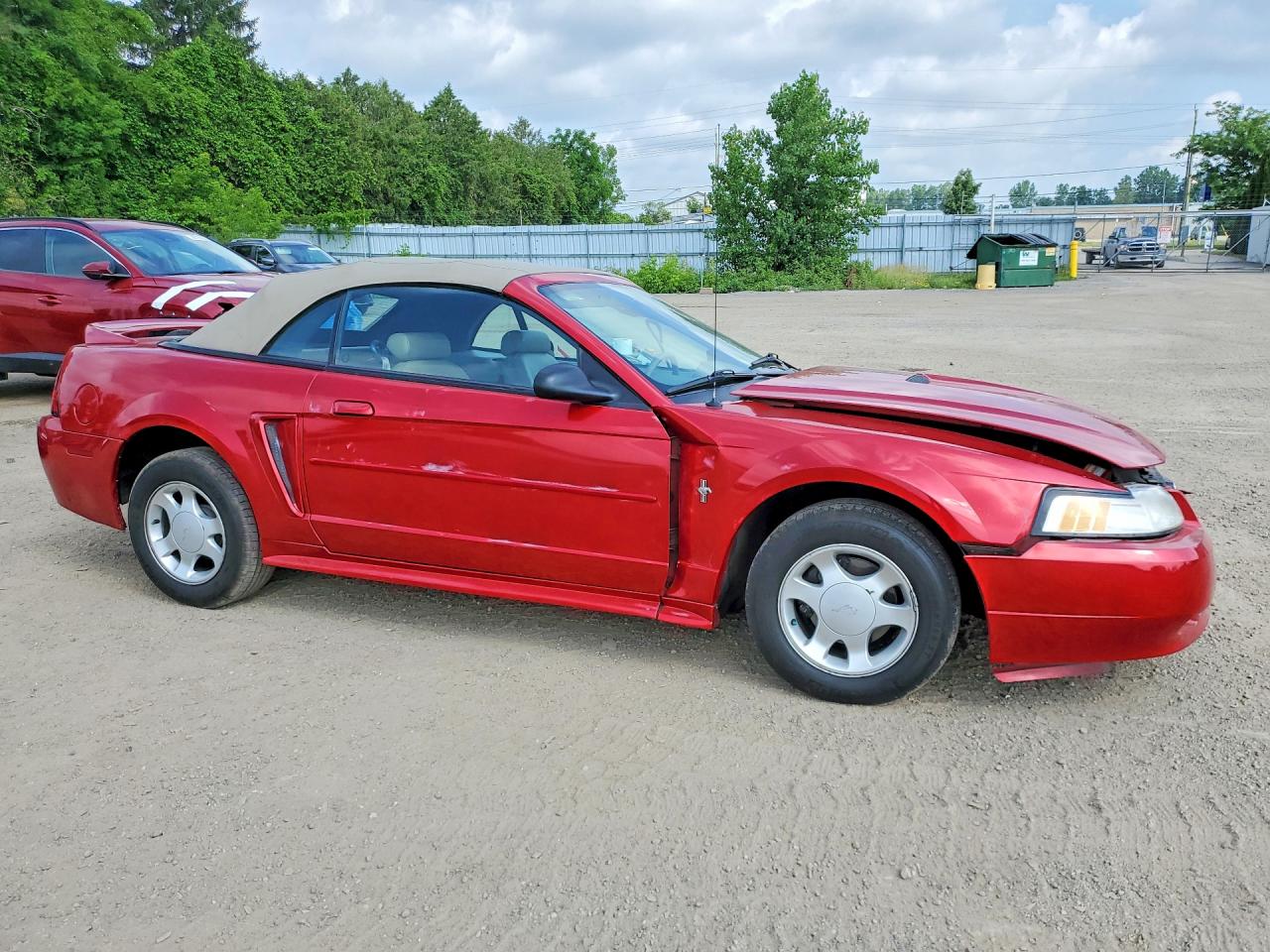 2000 Ford Mustang Red vin: 1FAFP4448YF127491