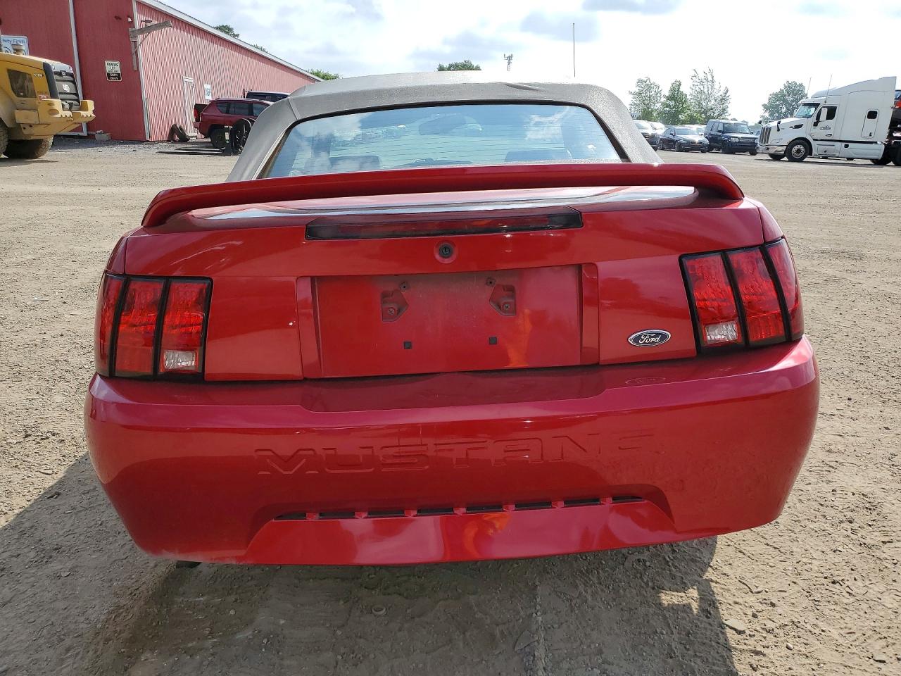2000 Ford Mustang Red vin: 1FAFP4448YF127491