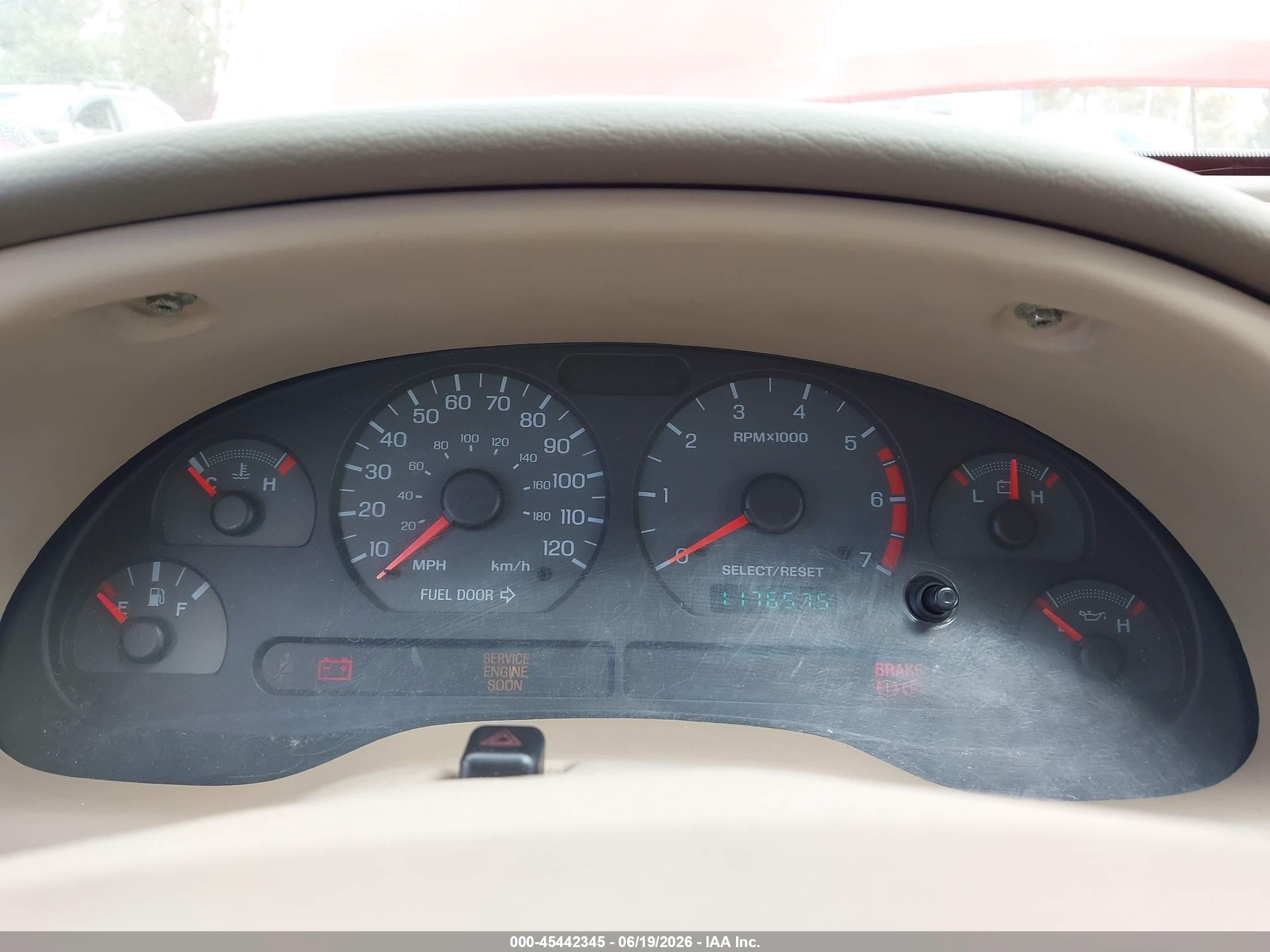 2000 Ford Mustang Red vin: 1FAFP4448YF166663