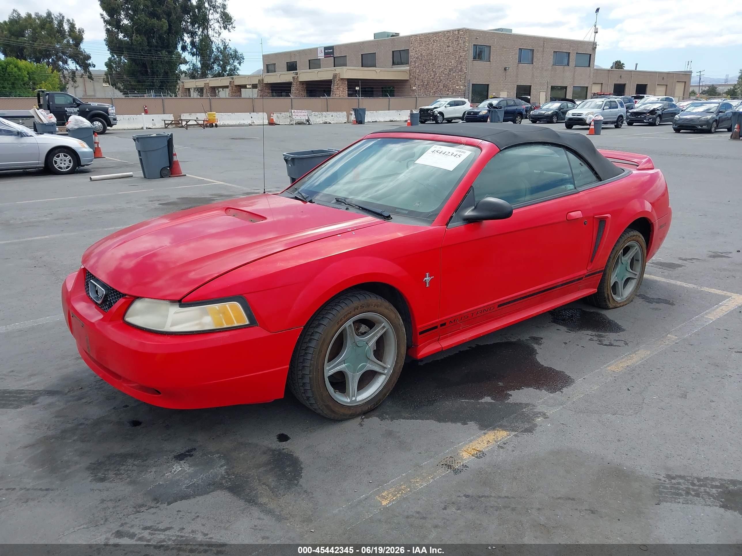 2000 Ford Mustang Red vin: 1FAFP4448YF166663