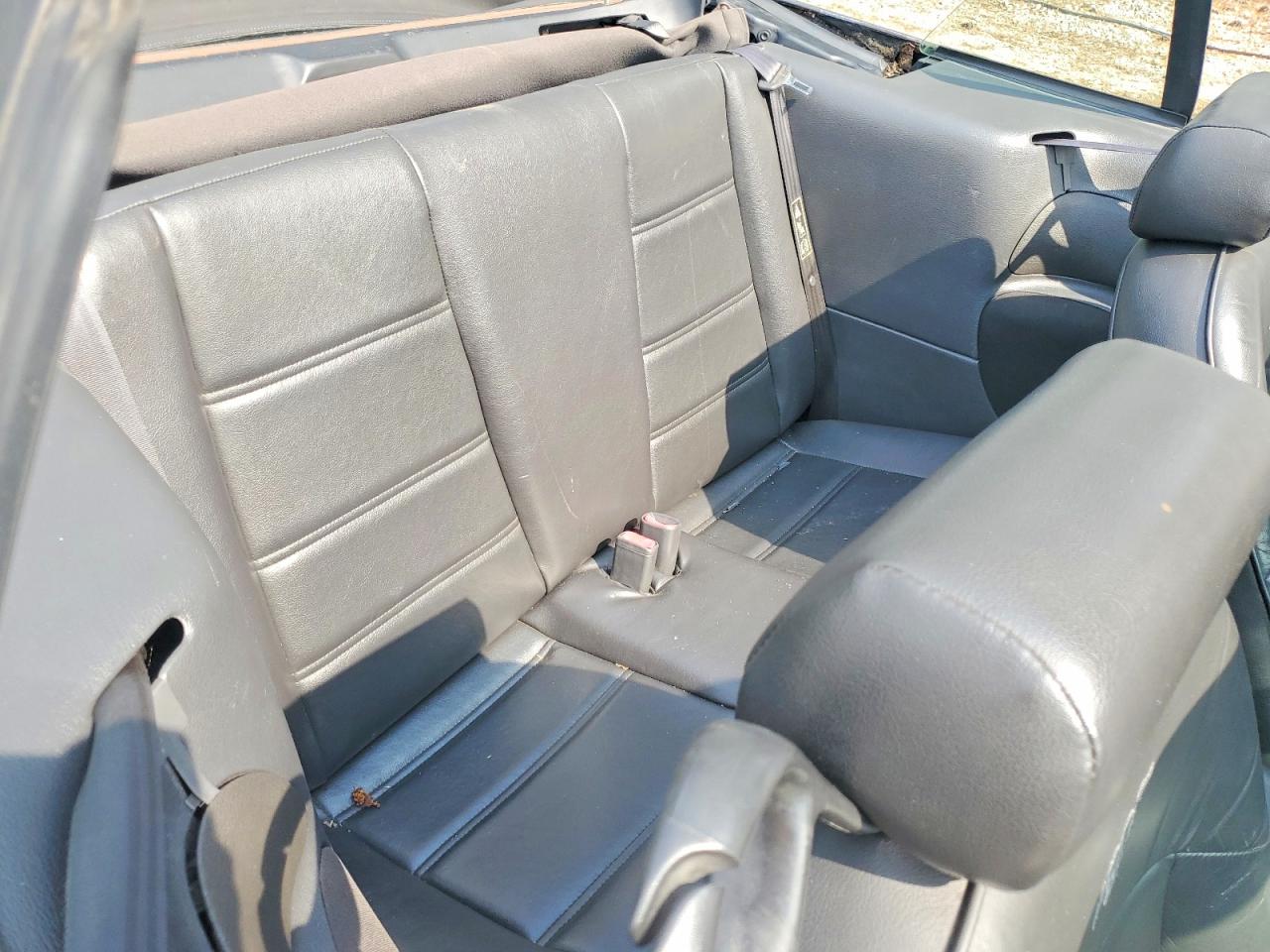 2000 Ford Mustang Red vin: 1FAFP4448YF226330