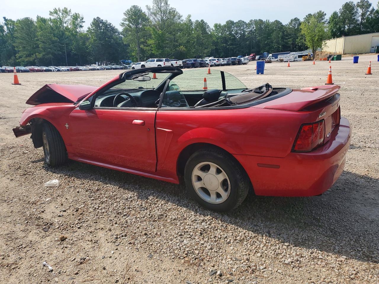 2000 Ford Mustang Red vin: 1FAFP4448YF226330