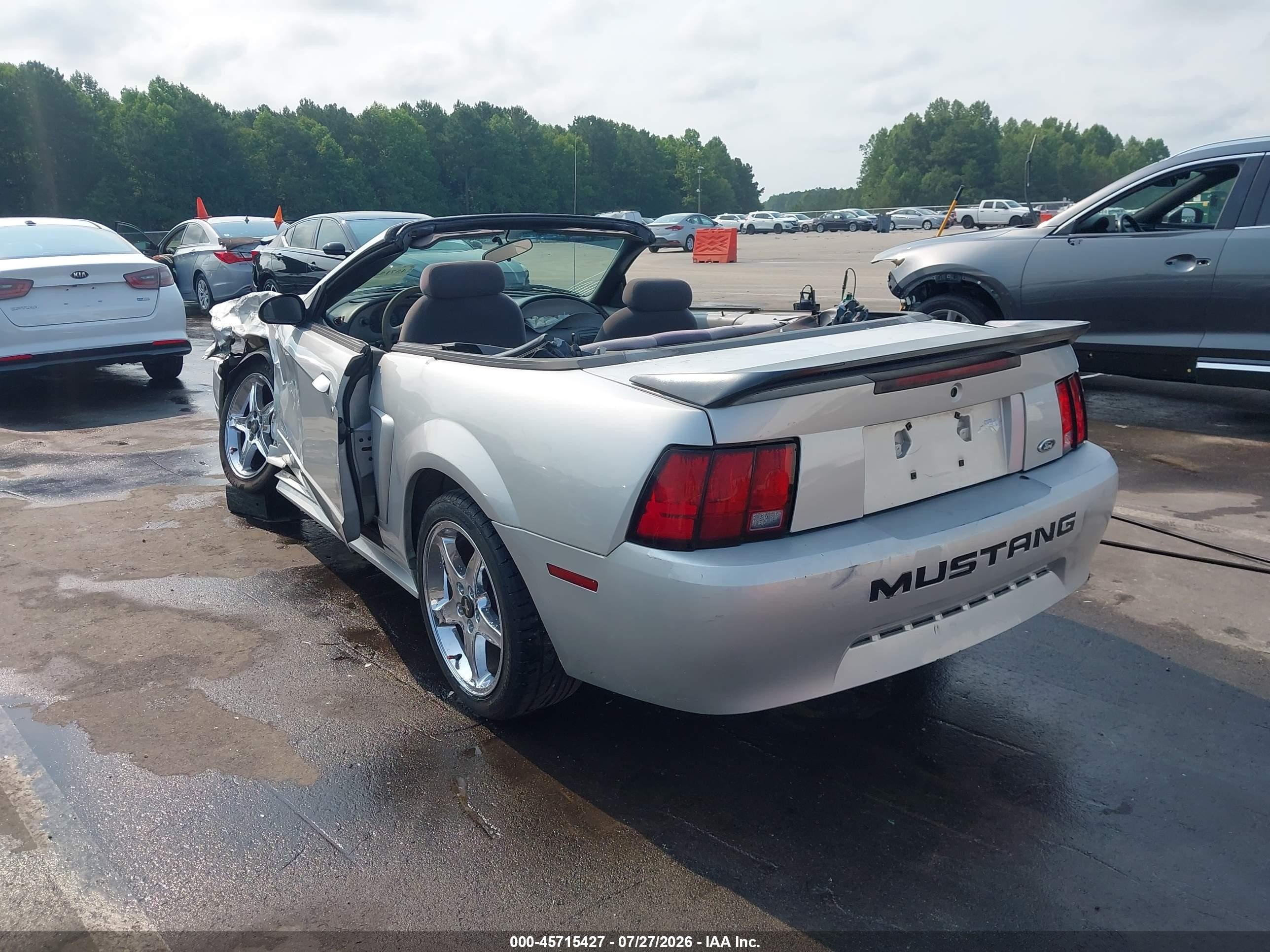 2004 Ford Mustang   Серебряный vin: 1FAFP44494F126697