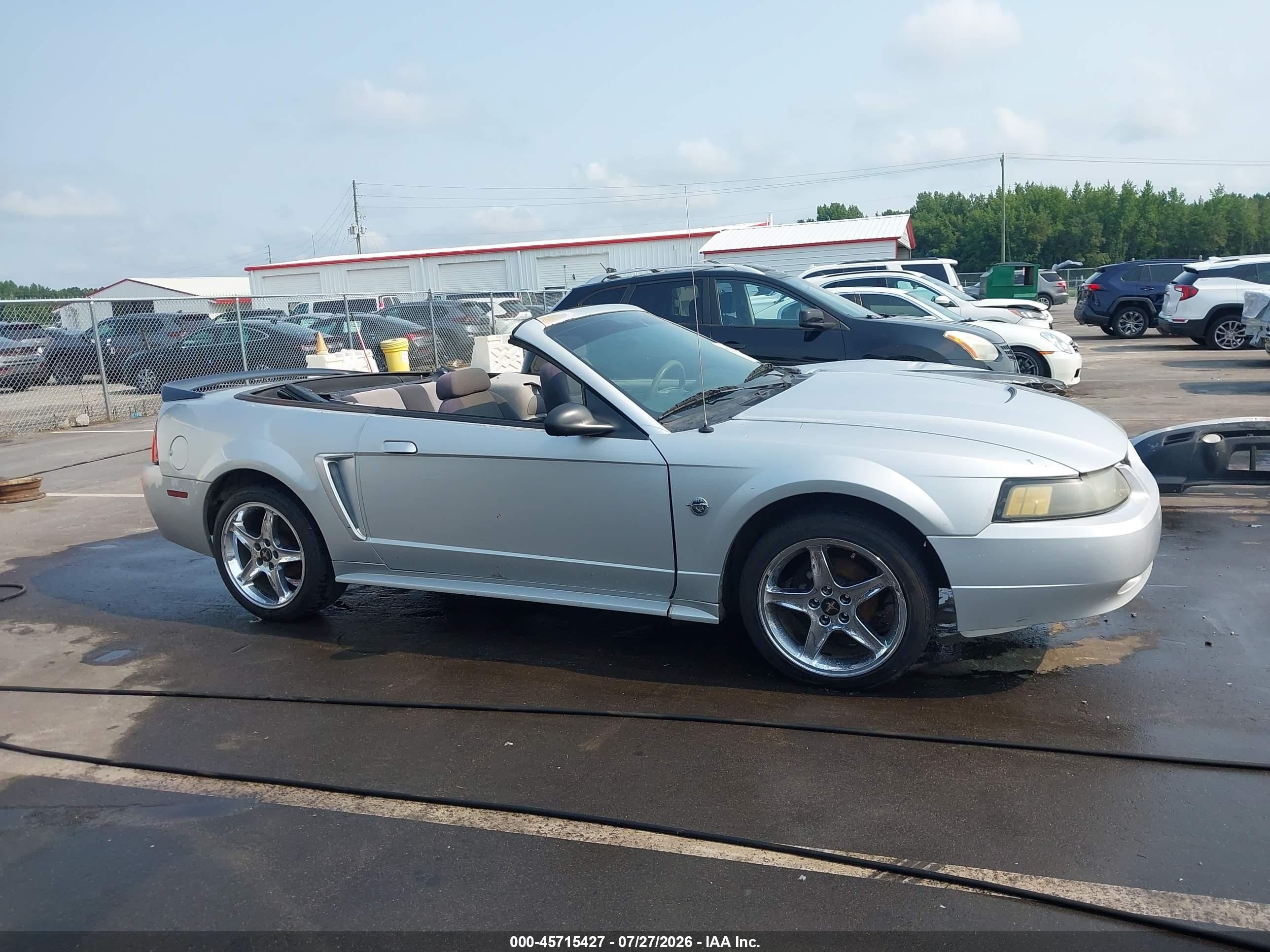 2004 Ford Mustang   Серебряный vin: 1FAFP44494F126697