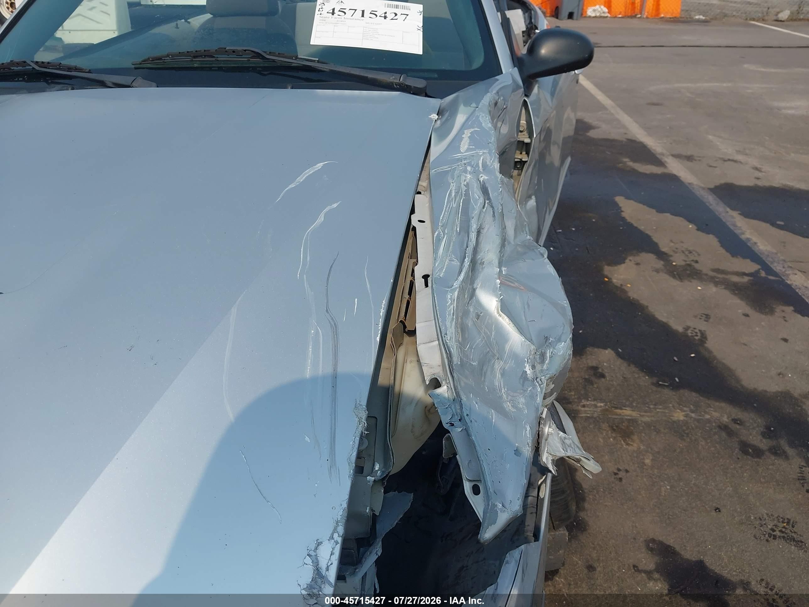 2004 Ford Mustang   Серебряный vin: 1FAFP44494F126697