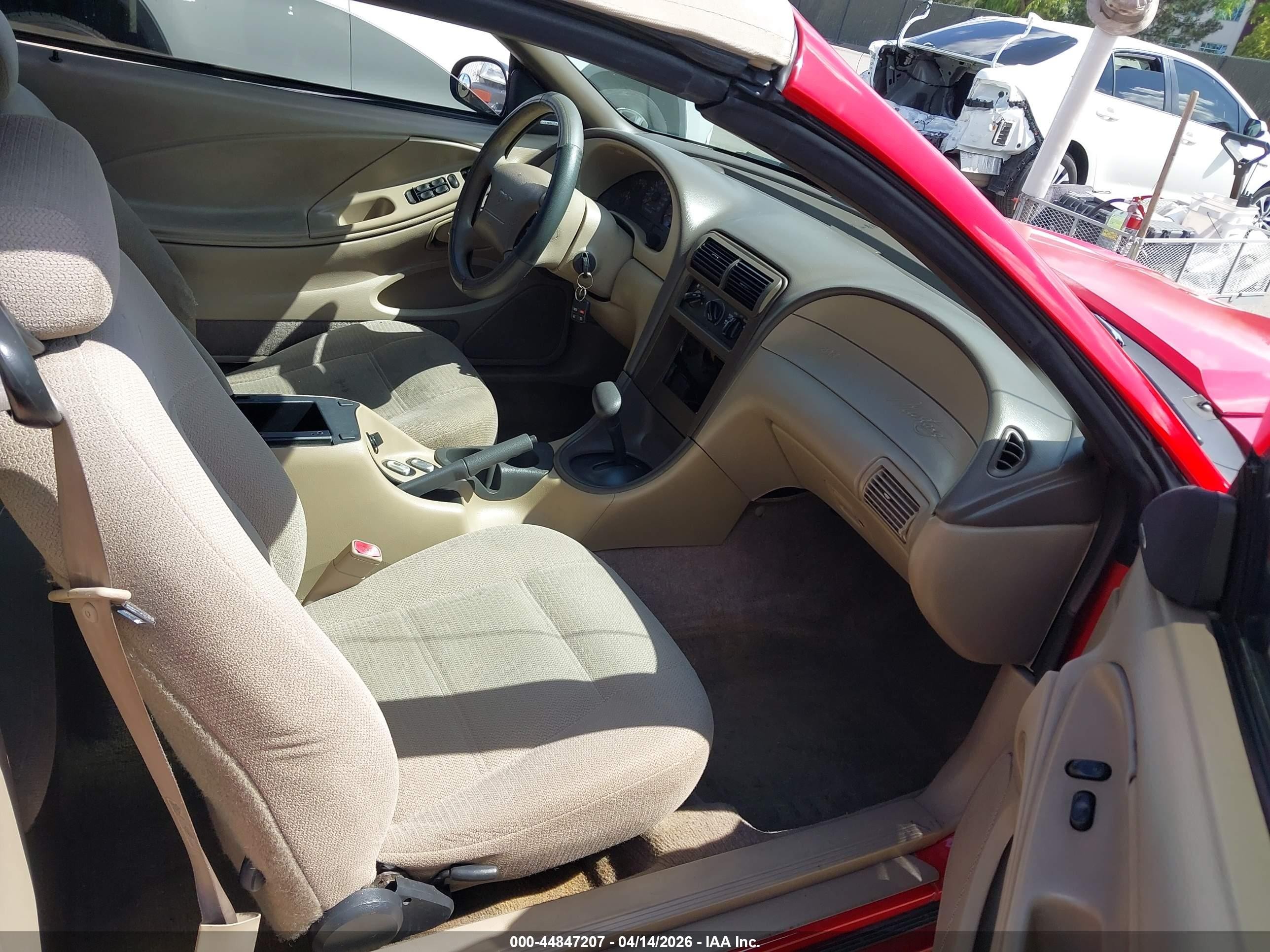 1999 Ford Mustang Красный vin: 1FAFP4449XF217117