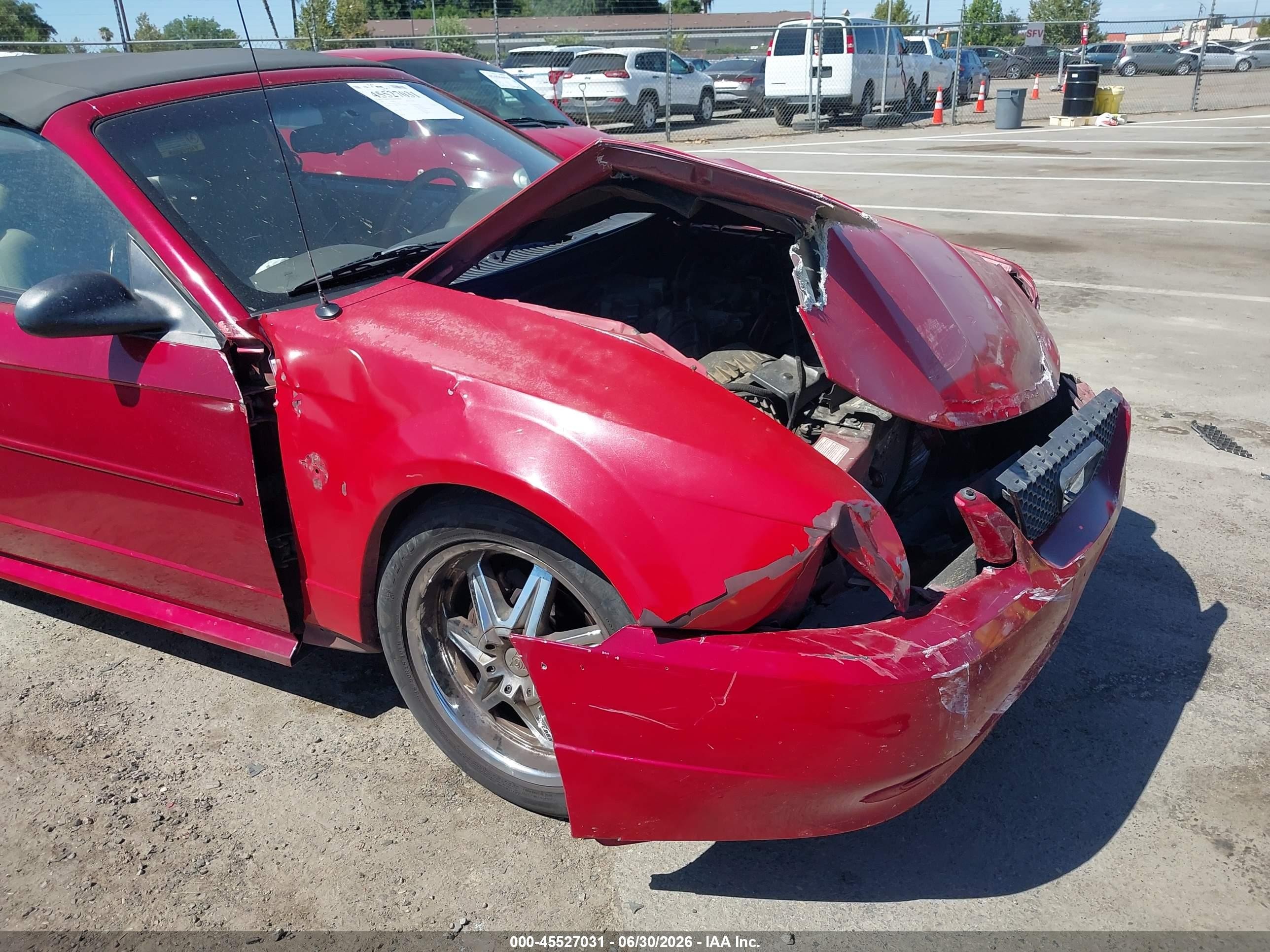 1999 Ford Mustang   Red vin: 1FAFP4449XF219336