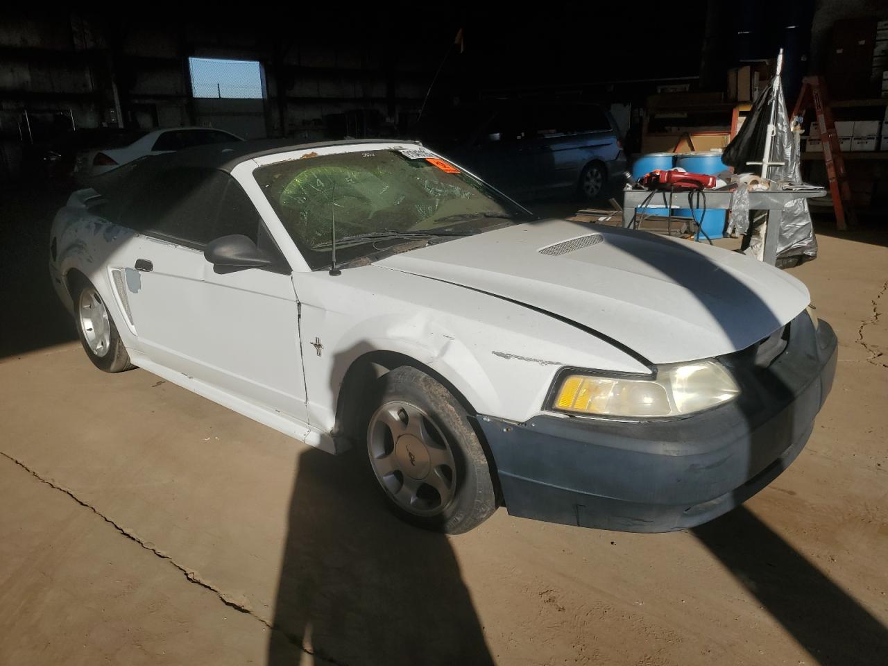 1995 Ford Mustang Белый vin: 1FAFP4449YF133140