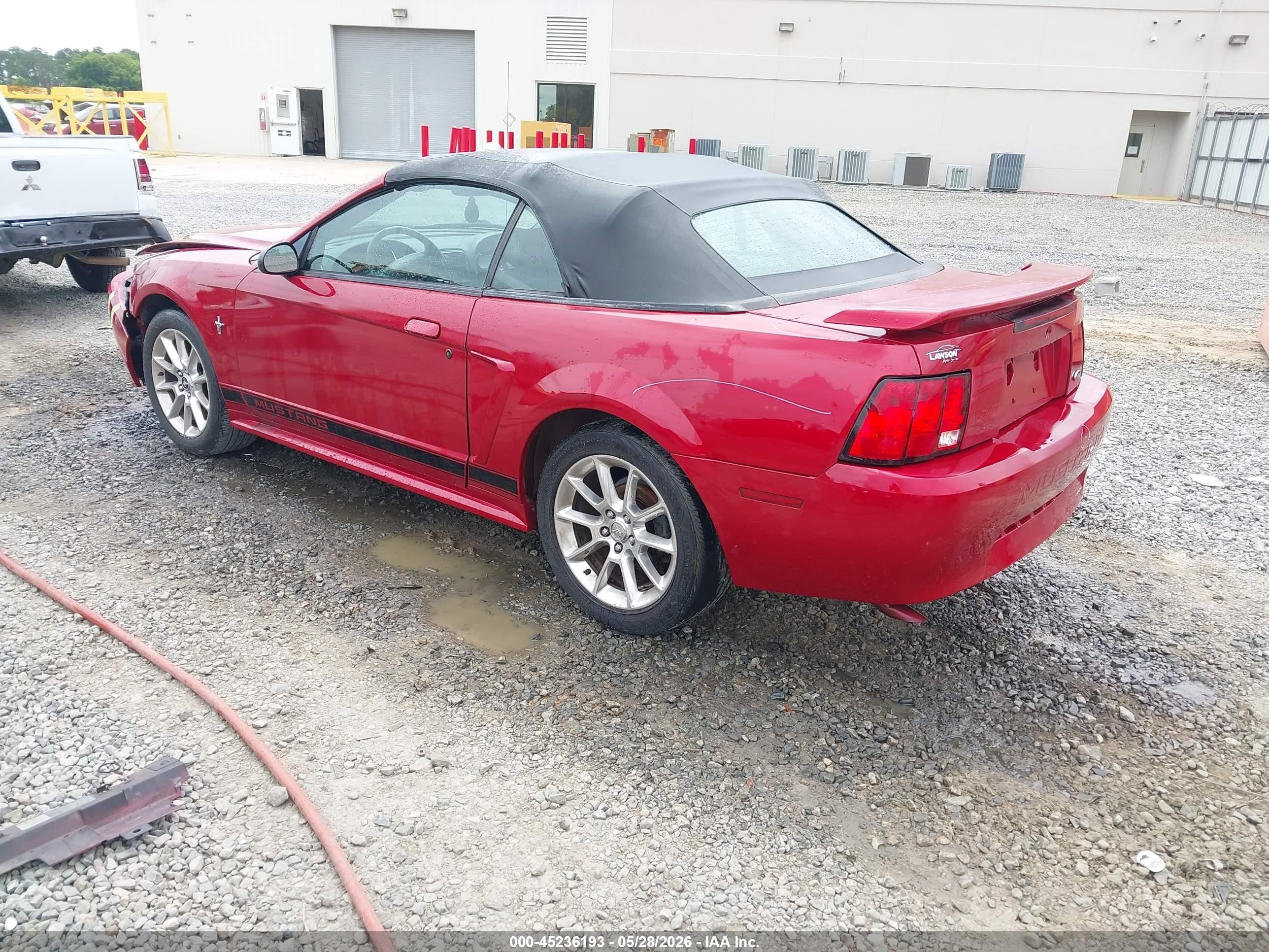 2002 Ford Mustang   Maroon vin: 1FAFP444X2F178272