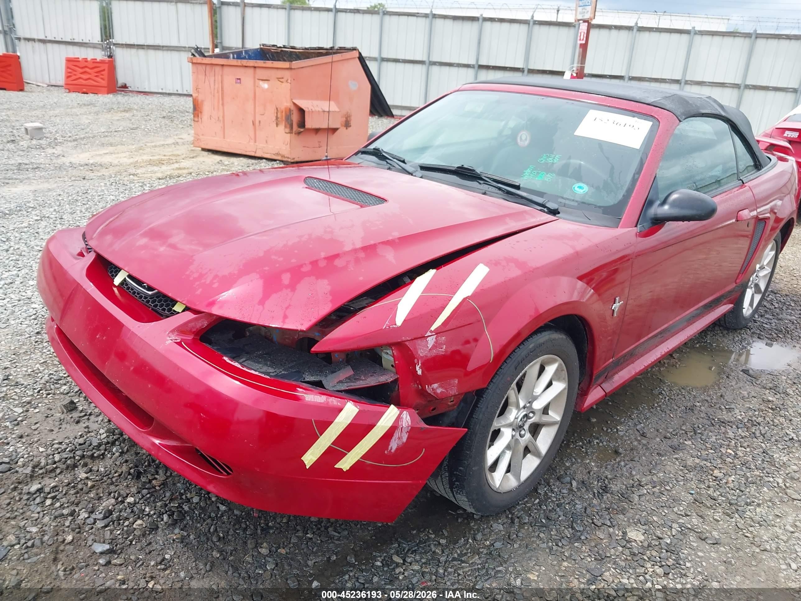 2002 Ford Mustang   Maroon vin: 1FAFP444X2F178272