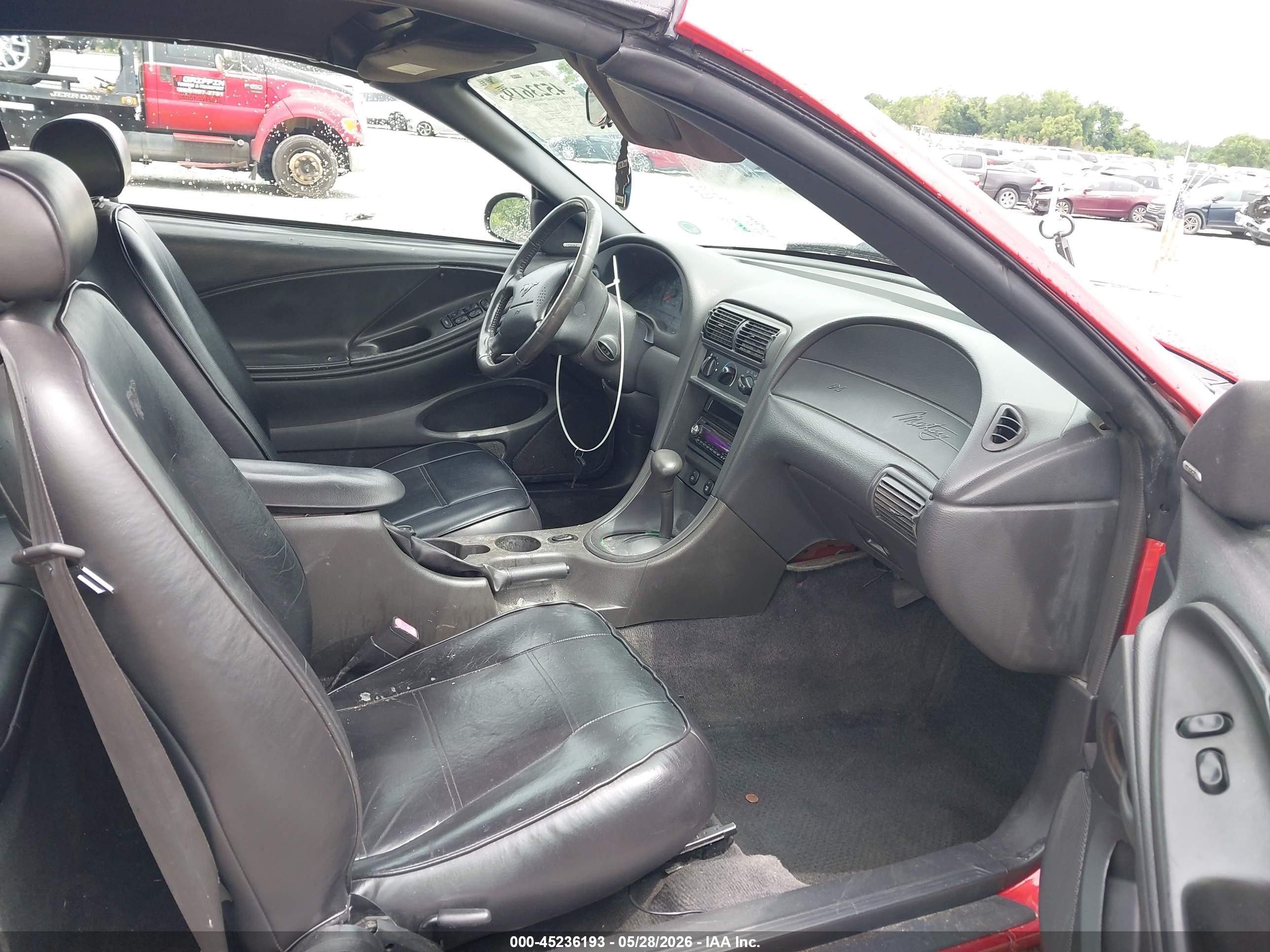 2002 Ford Mustang   Maroon vin: 1FAFP444X2F178272