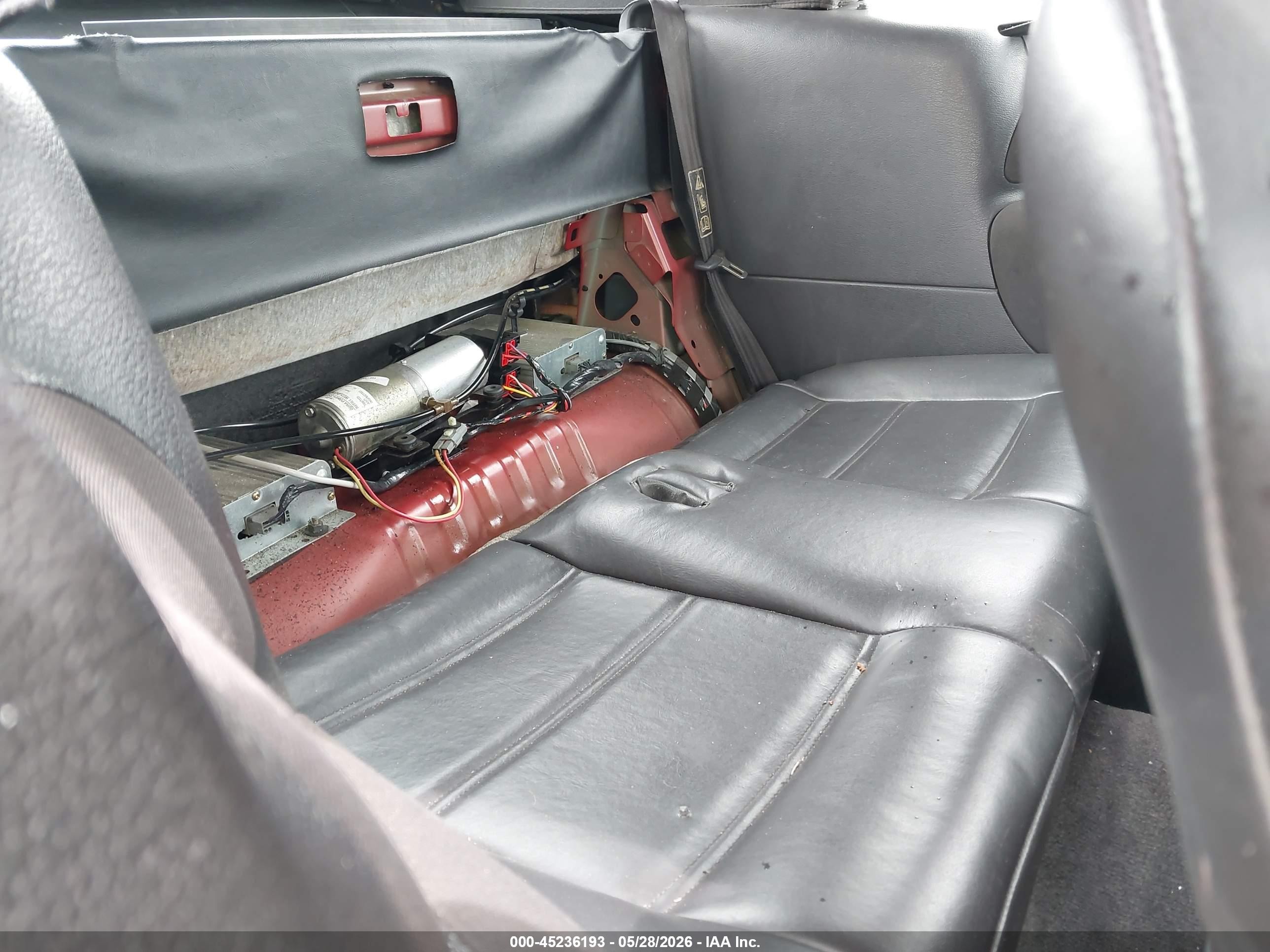 2002 Ford Mustang   Maroon vin: 1FAFP444X2F178272