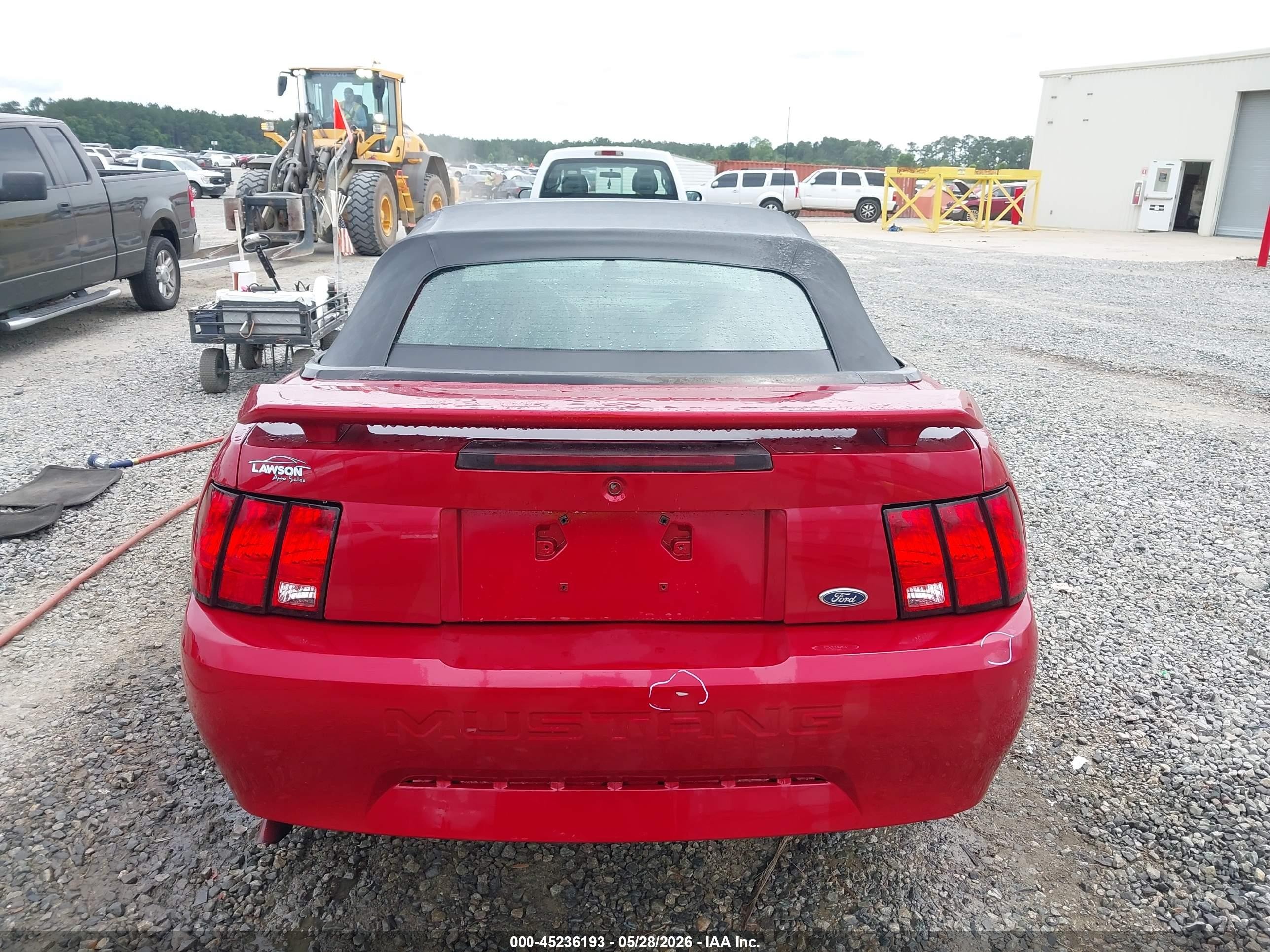 2002 Ford Mustang   Maroon vin: 1FAFP444X2F178272