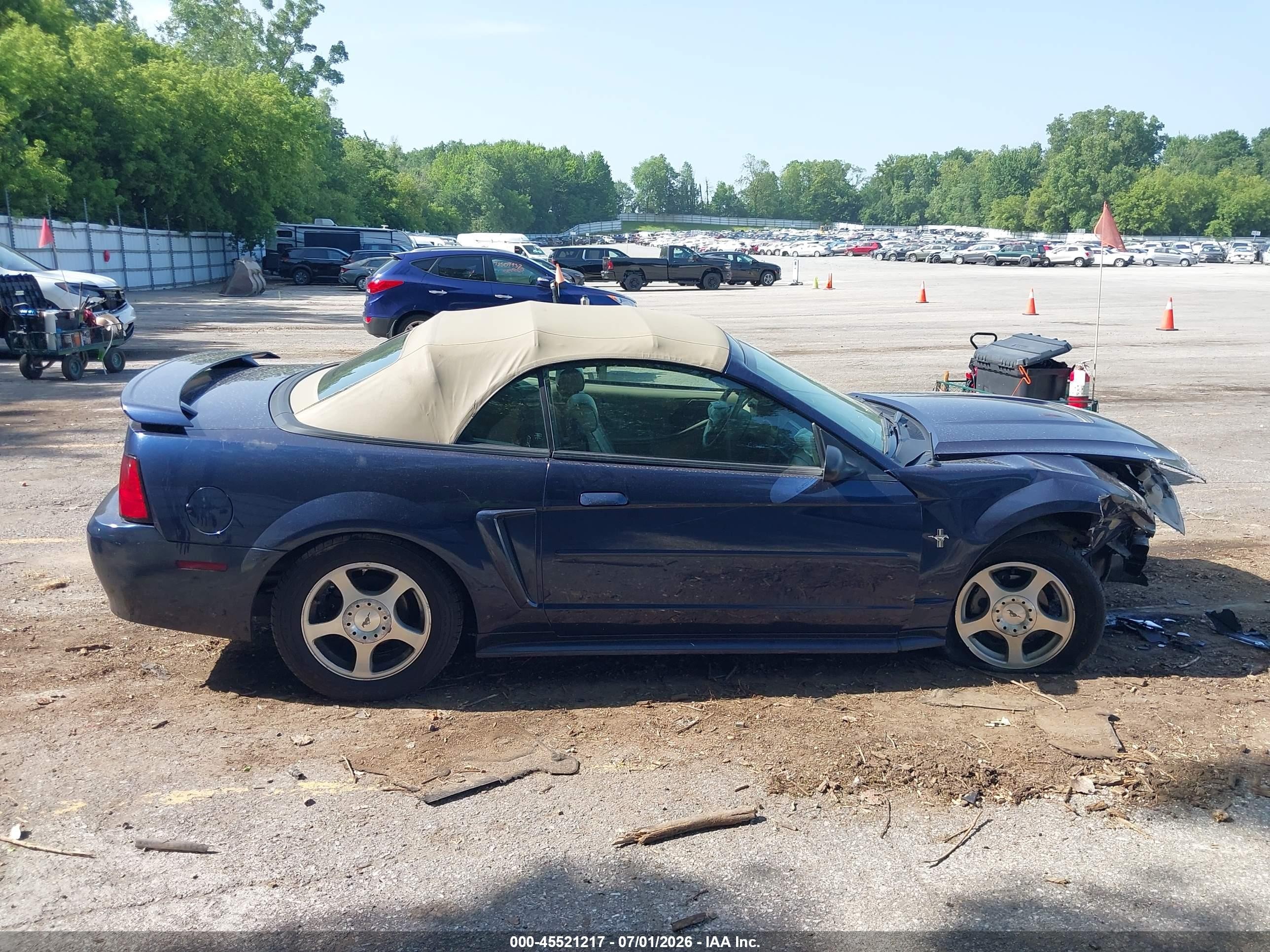 2003 Ford Mustang Navy vin: 1FAFP444X3F400858