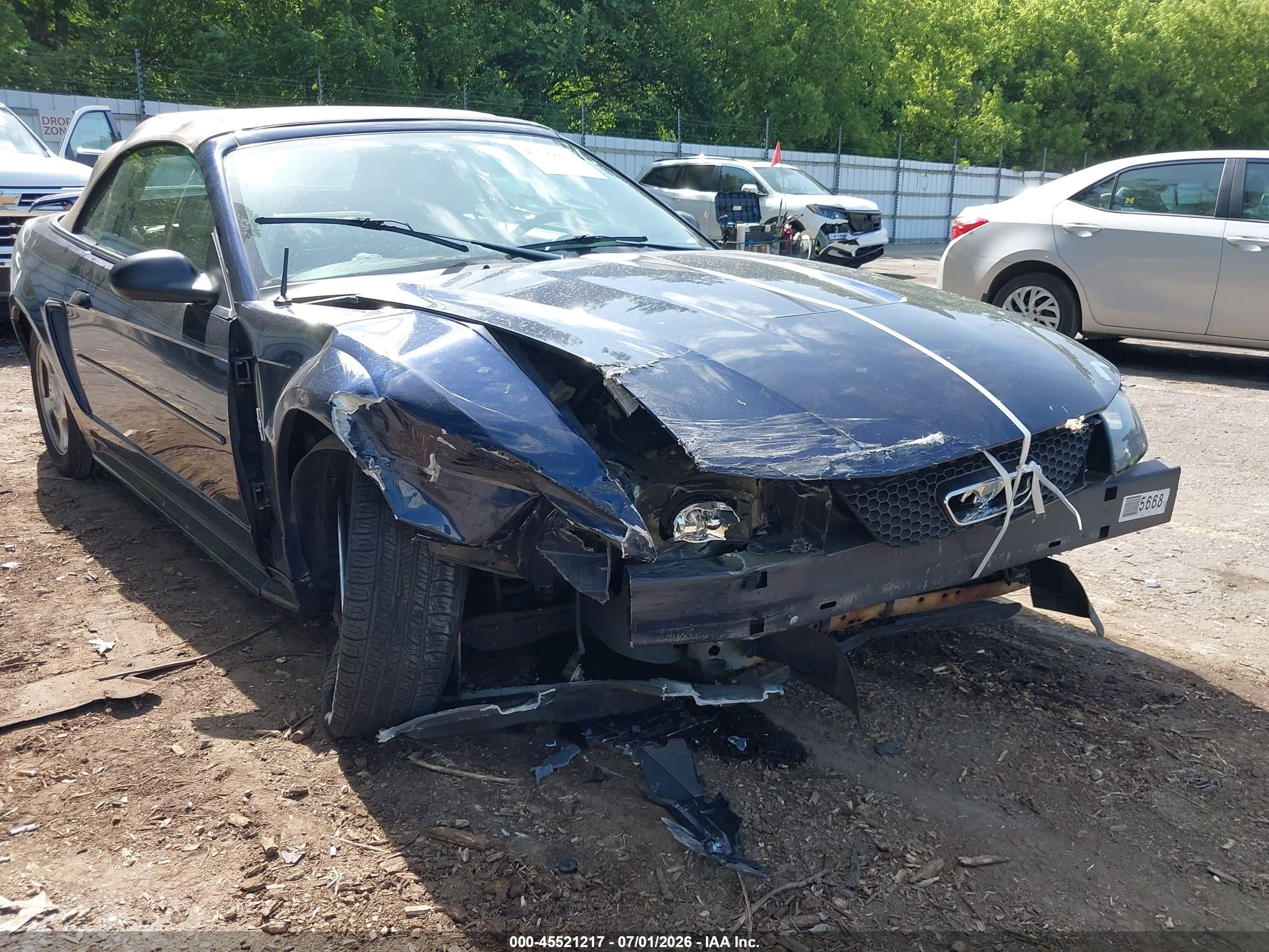 2003 Ford Mustang Navy vin: 1FAFP444X3F400858