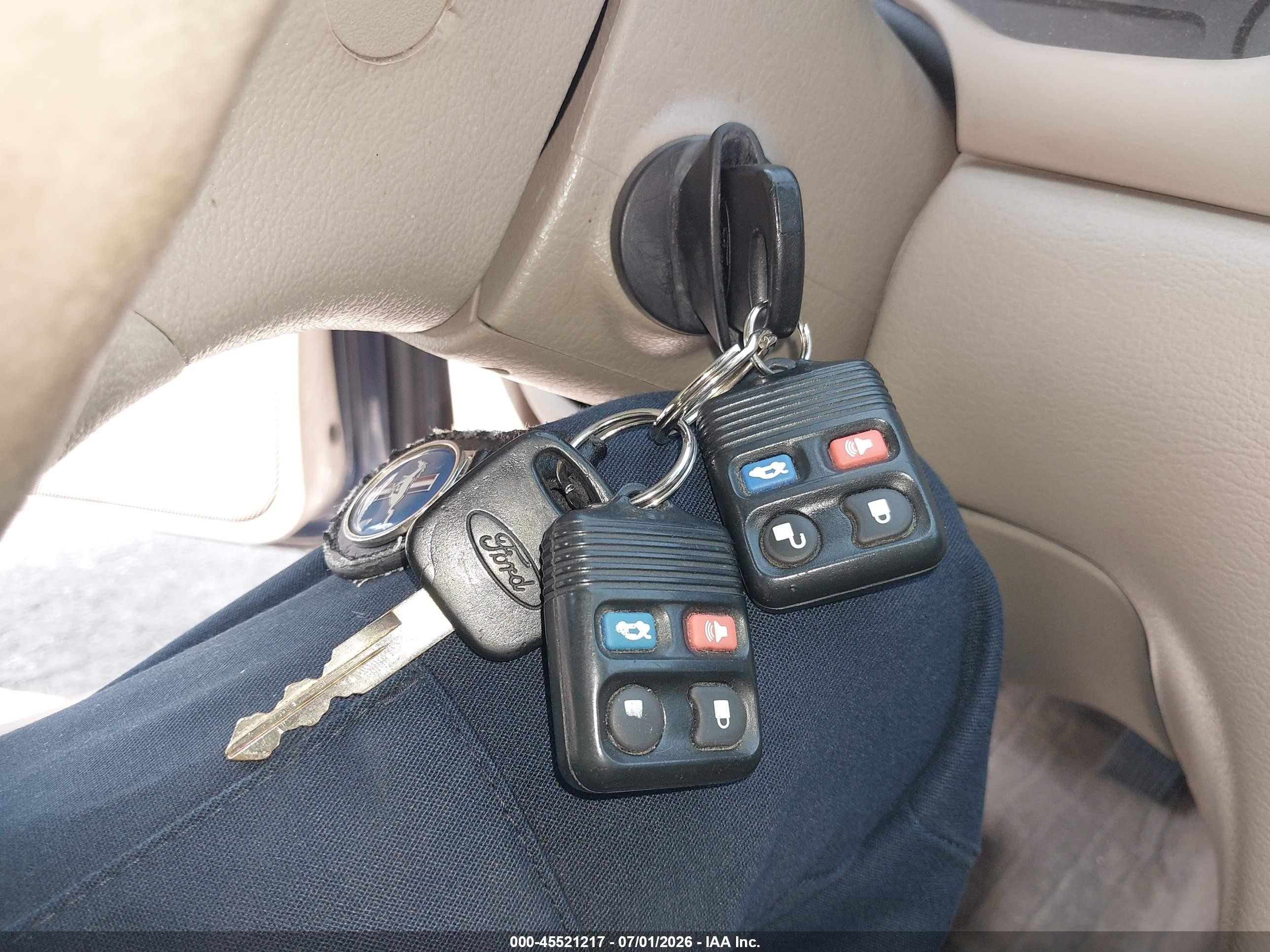 2003 Ford Mustang Navy vin: 1FAFP444X3F400858