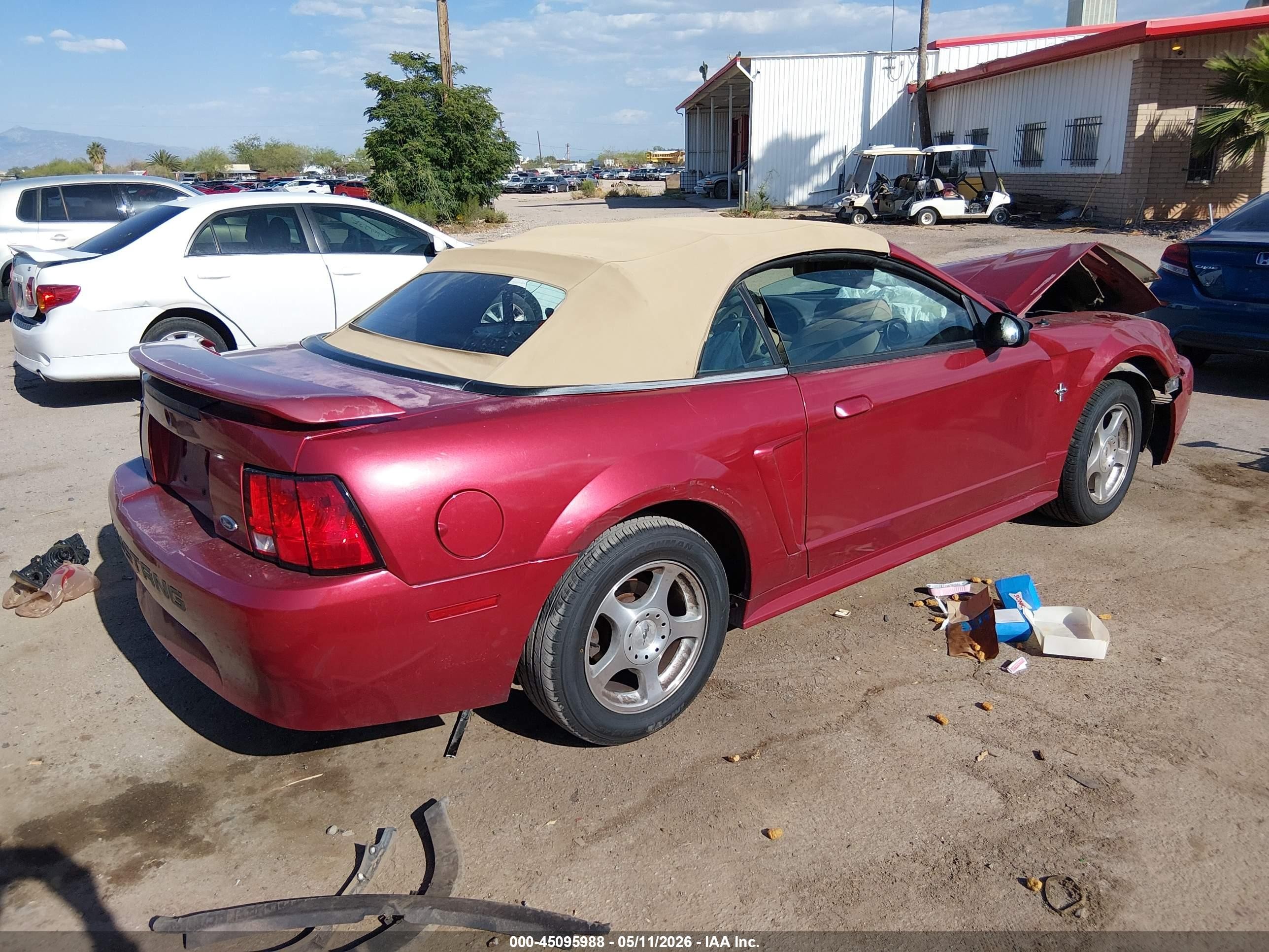 2003 Ford Mustang   Red vin: 1FAFP444X3F450160