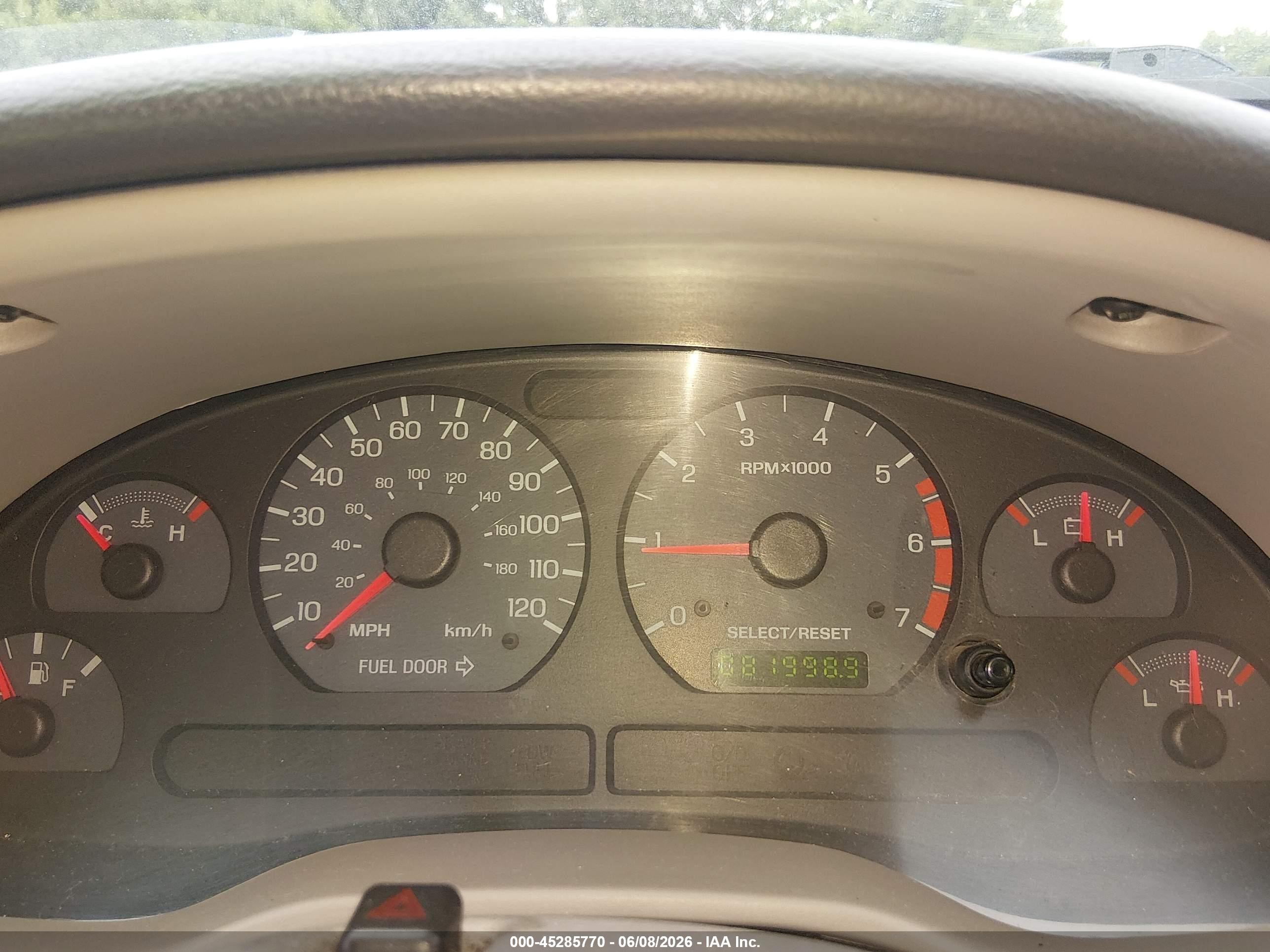 2004 Ford Mustang   Black vin: 1FAFP444X4F117572